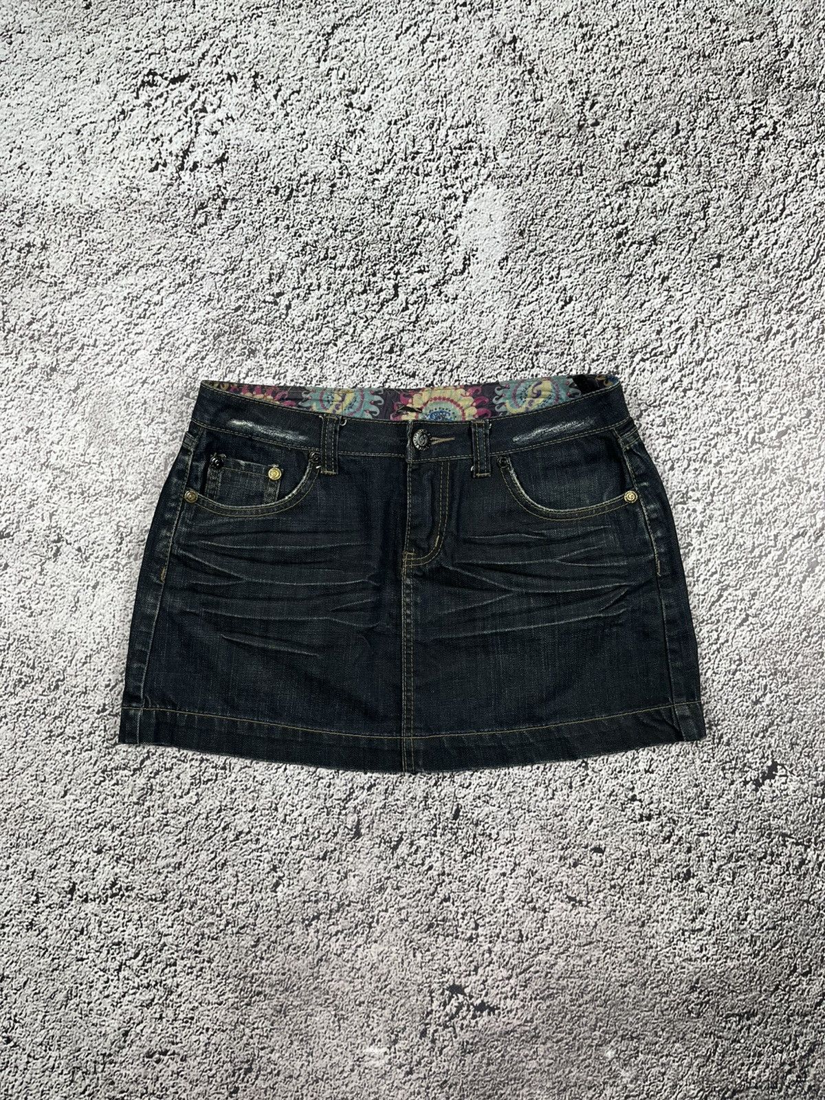 Vintage Vintage Y2K faded denim mini skirt 00s juicy style Size 32" / US 10 / IT 46 - 1 Thumbnail