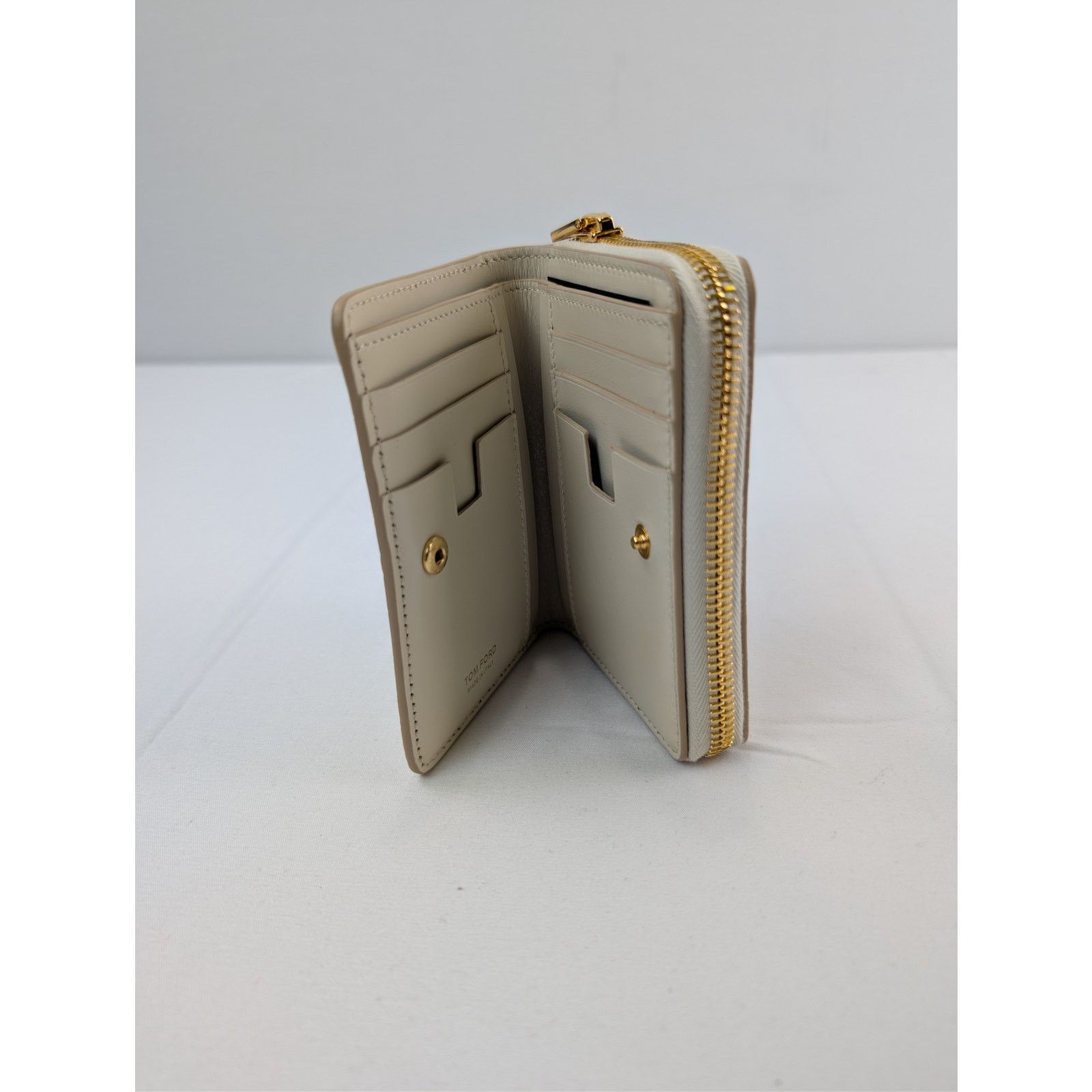 Tom Ford o1rshd1 Size: OS / Zip Wallet in Cream Size ONE SIZE - 6 Thumbnail
