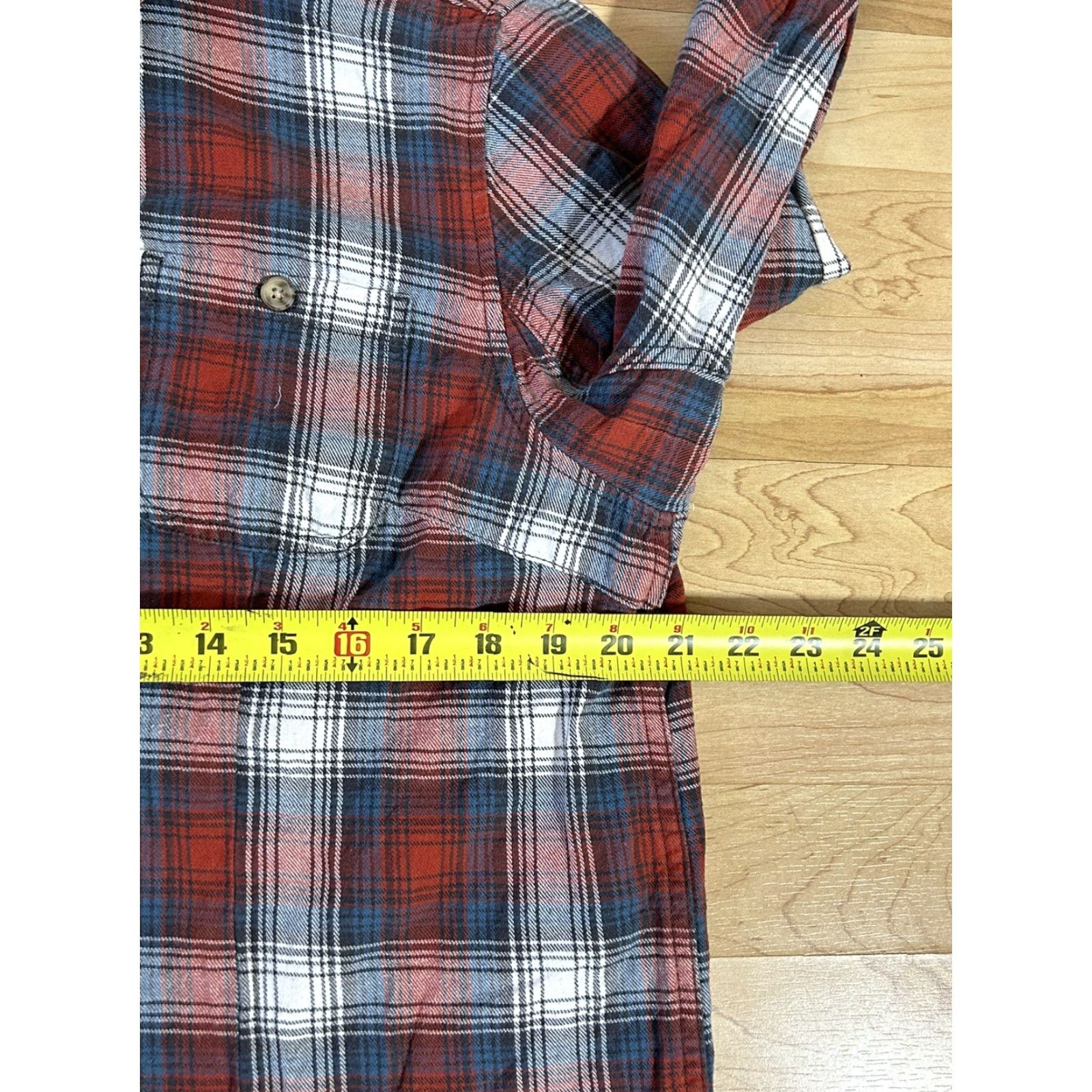 CO Duluth Trading Co Shirt Mens Large Red Blue White Multicolor Plaid Long Sleeve Collared Button-Up Pockets Size US L / EU 52-54 / 3 - 4 Thumbnail