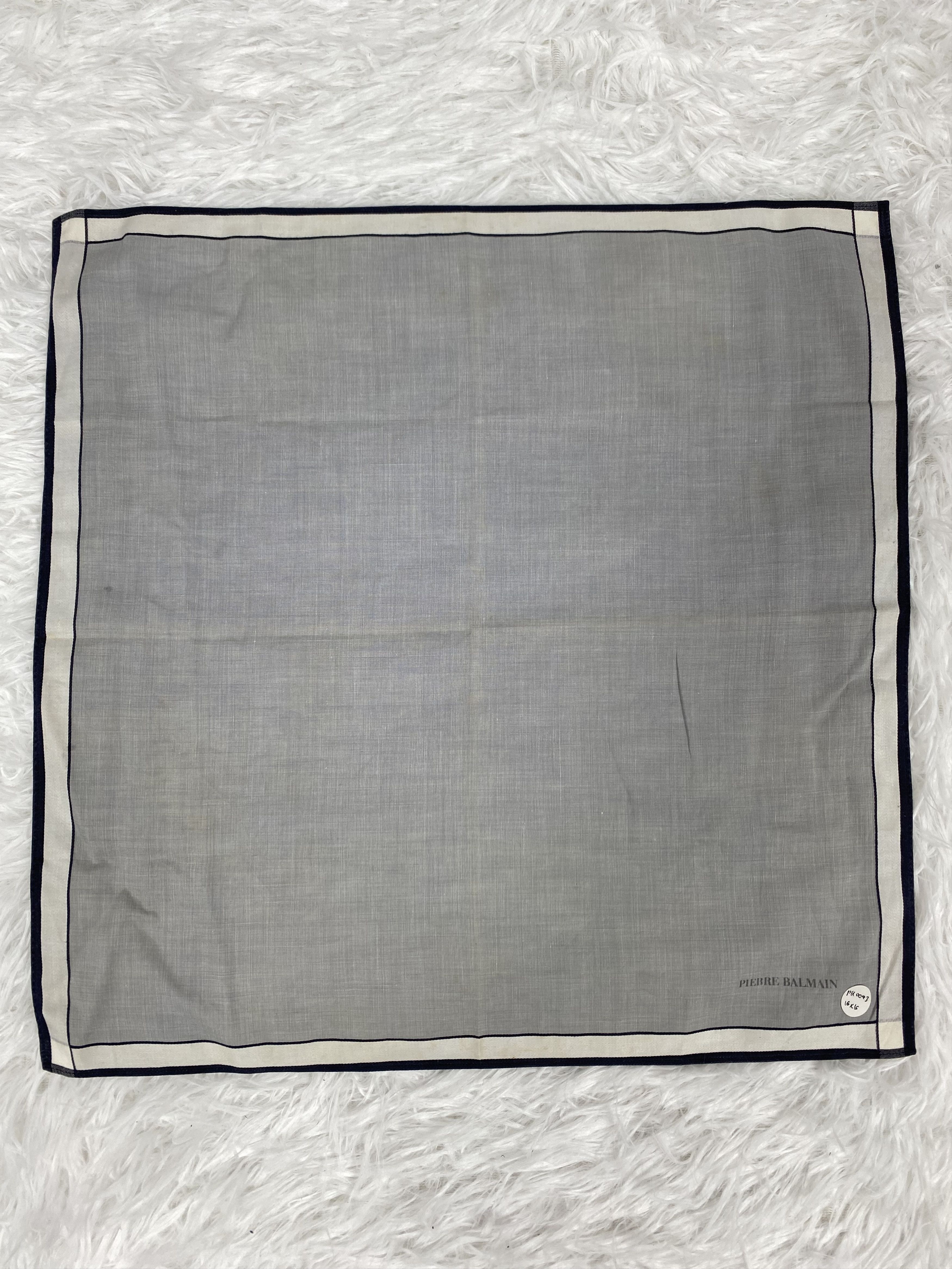 Pierre Balmain Vintage Pierre Balmain Handkerchief PH0043 Size ONE SIZE - 3 Thumbnail