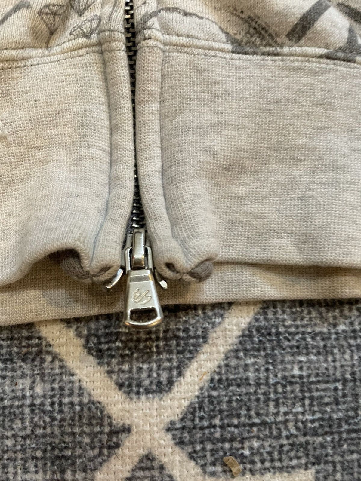 eS Vintage super rare ès skateboarding dirty money sweatshirt Size US M / EU 48-50 / 2 - 9 Thumbnail