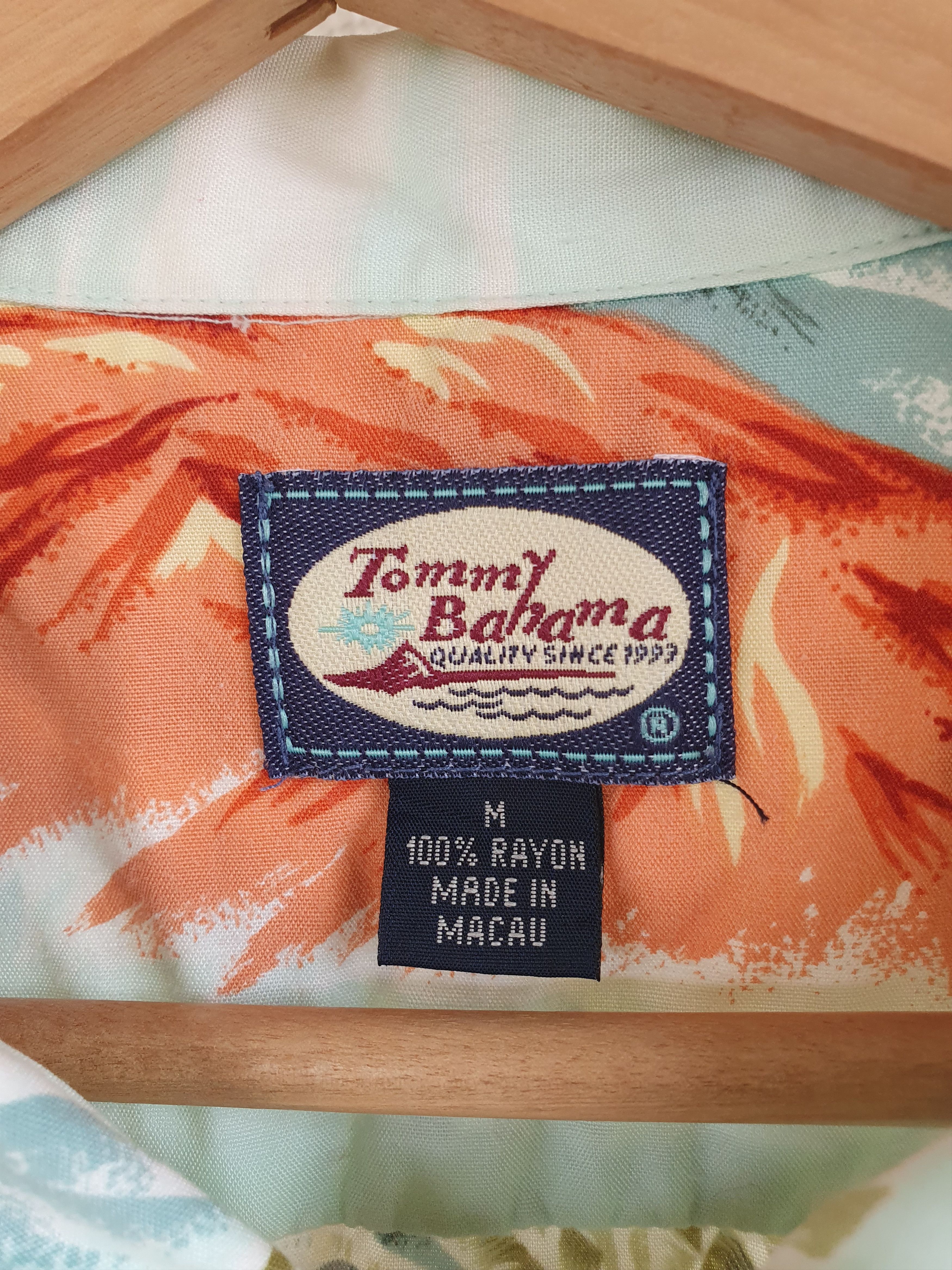 Tommy Bahama Tommy Bahama Hawaiian Pocket Shirt sz M Size US M / EU 48-50 / 2 - 3 Thumbnail