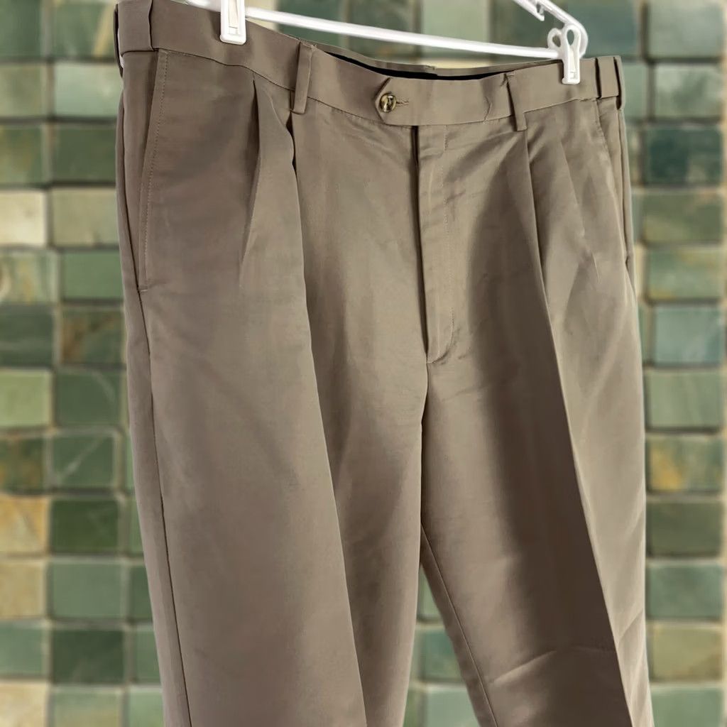 Perry Ellis Perry Ellis Portfolio Khaki Pants Mens 42 x 32 Pants Khaki 100% Polyester Front Flat Front Big & Tall Inseam 32 Pockets Zipper Button Read Stains Size US 42 / EU 58 - 1 Thumbnail