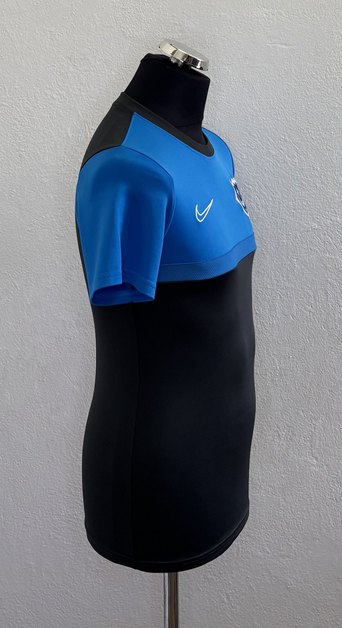 Nike Portsmouth FC Nike Football Jersey Size S Size US S / EU 44-46 / 1 - 4 Thumbnail