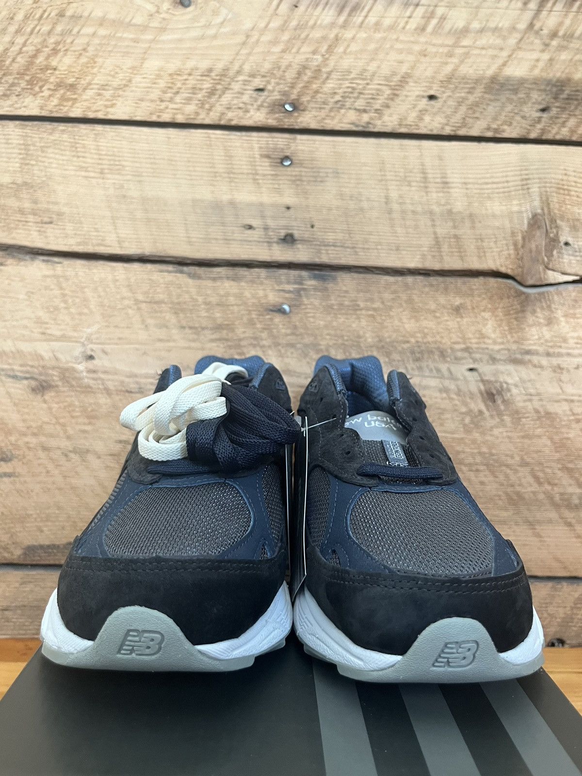 New Balance New Balance x Kith 990v3 Genesis Made In USA Ronnie Fieg Size US 9 / EU 42 - 2 Thumbnail