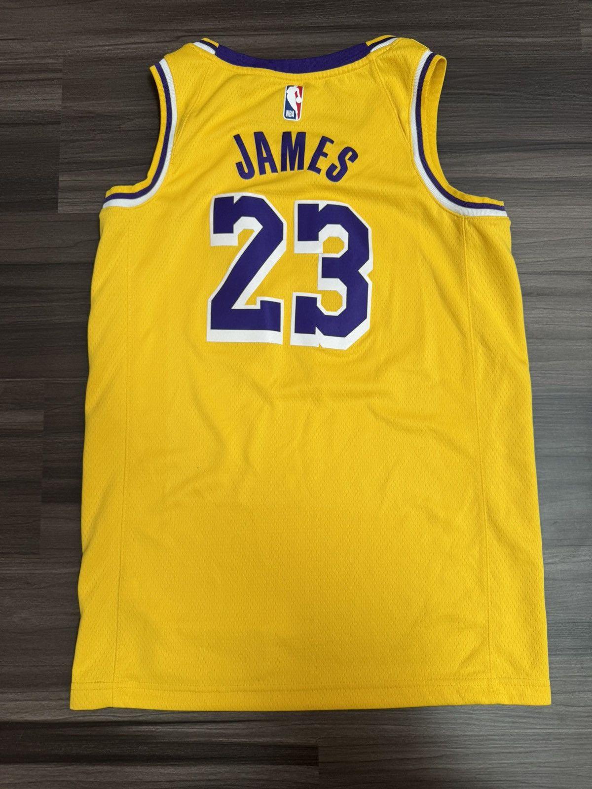 Nike LA Lakers LeBron James #23 NBA Swingman Jersey Size US S / EU 44-46 / 1 - 7 Thumbnail
