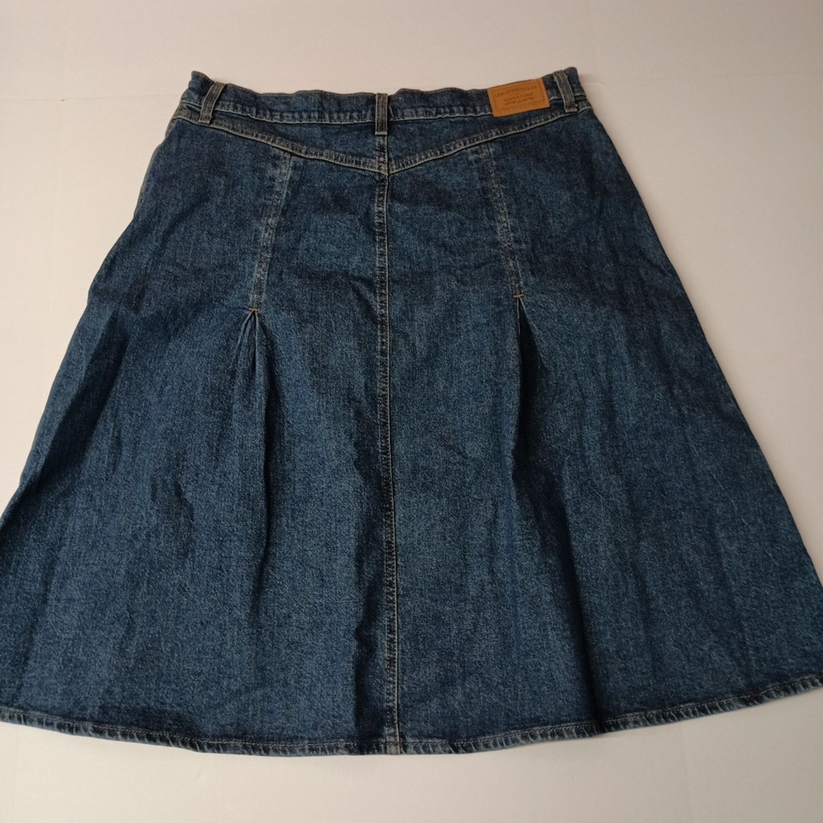Levi's Levi Strauss Blue Denim Pleated Skirt Women's Size 14 W32 Size 32" / US 10 / IT 46 - 7 Thumbnail