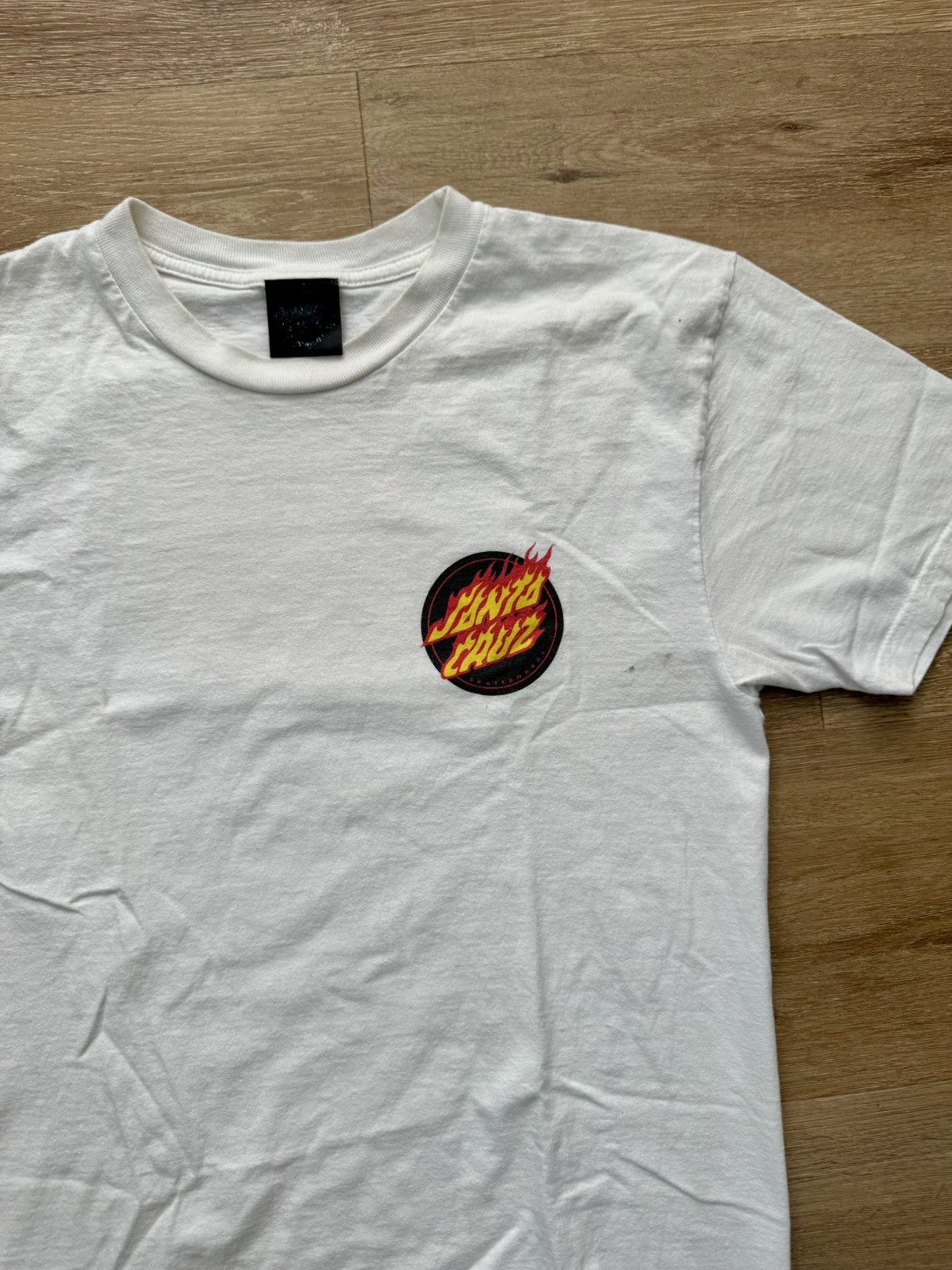 Santa Cruz Skateboards × Vintage Flaming Logo SANTA CRUZ Double Sided Skate Tshirt Medium Size US M / EU 48-50 / 2 - 4 Thumbnail