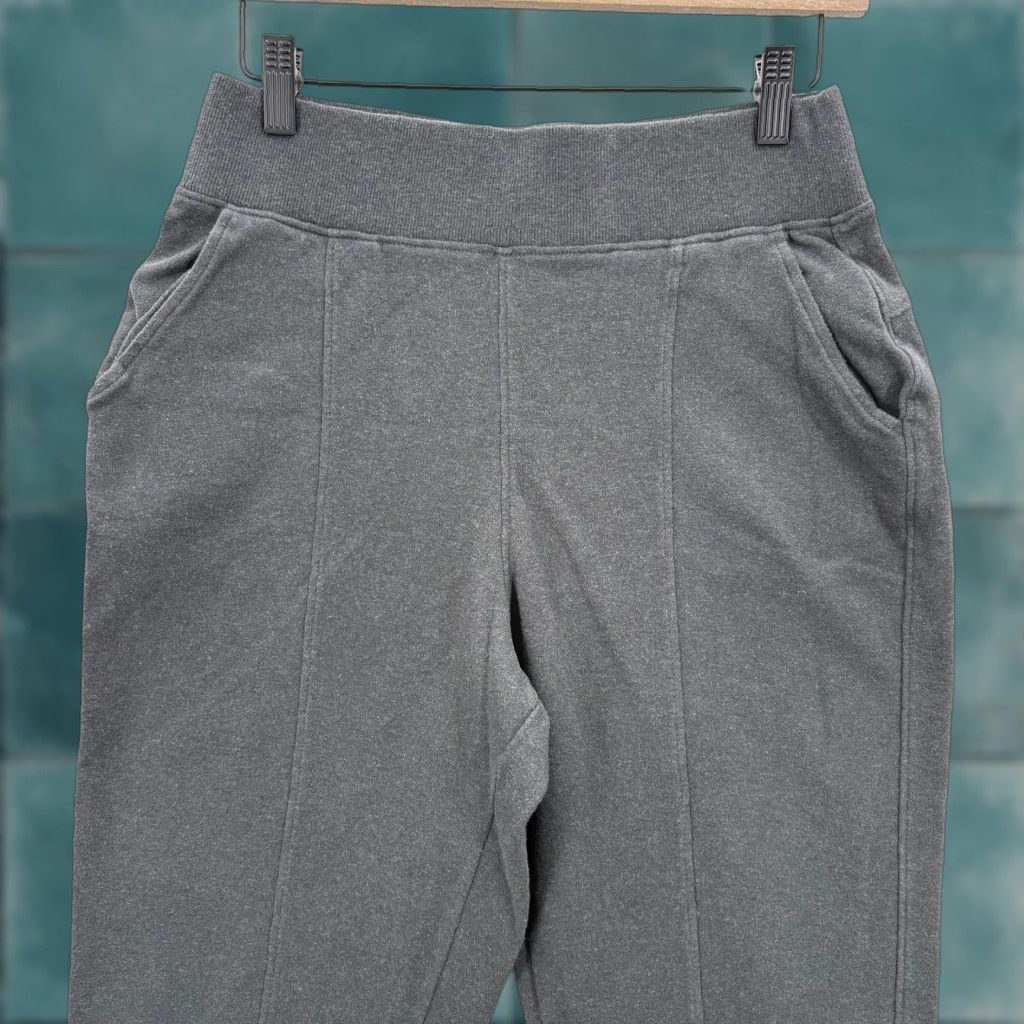 Vintage Pact Pants Womens Small Gray Organic Cotton Fleece Crop Tapered Sweatpants Cozy Size 28" / US 6 / IT 42 - 1 Thumbnail