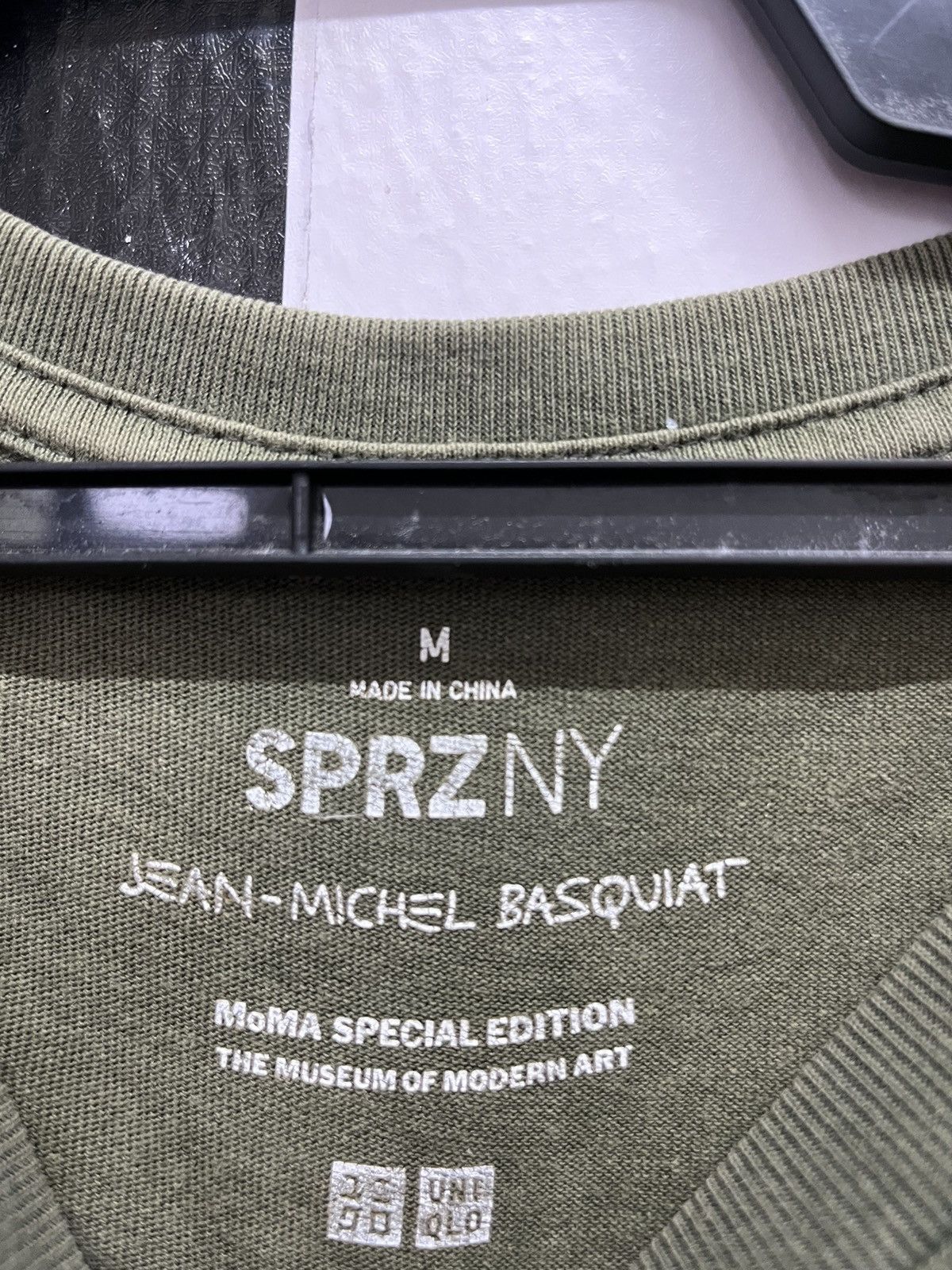Jean-Michel Basquiat JEAN MICHEL BASQUIAT x UNIQLO Art Tshirt Size US M / EU 48-50 / 2 - 2 Thumbnail