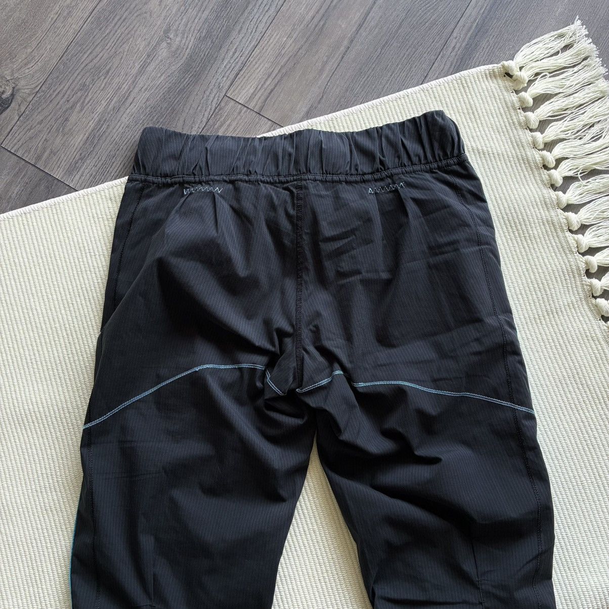 Lululemon Lululemon Run Track N Field Pants Lined Ankle Zip Pants Size 27" / US 4 / IT 40 - 7 Thumbnail