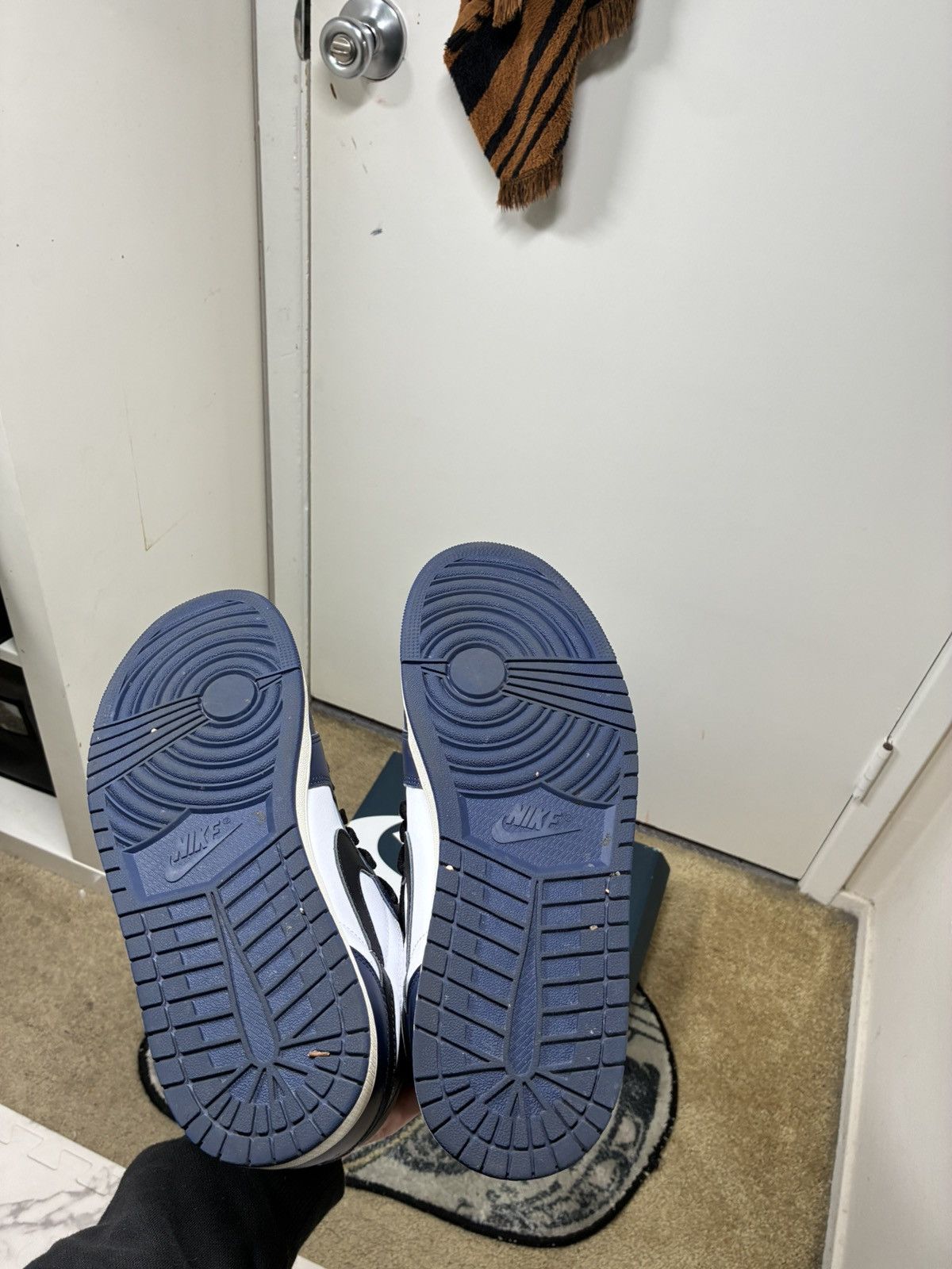Jordan Brand Jordan 1 Retro OG midnight navy size 11.5 Size US 11.5 / EU 44-45 - 7 Thumbnail