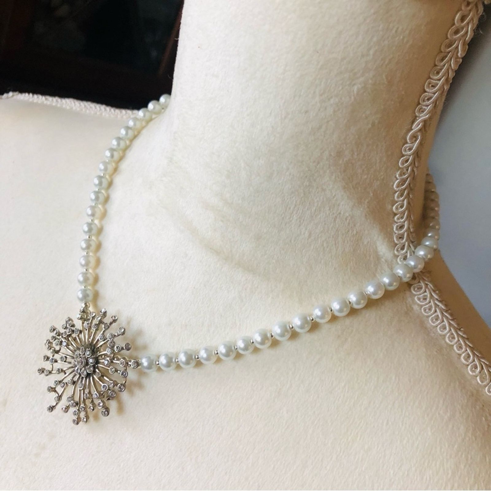 Handmade Handcrafted repurpose rhinestone cluster Pearl necklace Size ONE SIZE - 4 Thumbnail