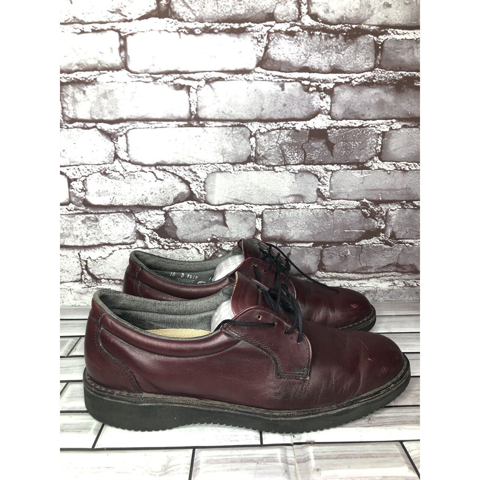 L.L. Bean L.L Bean Freeport Maine Red Leather Oxfords Lace Up Shoes Me Size US 10 / EU 43 - 3 Thumbnail