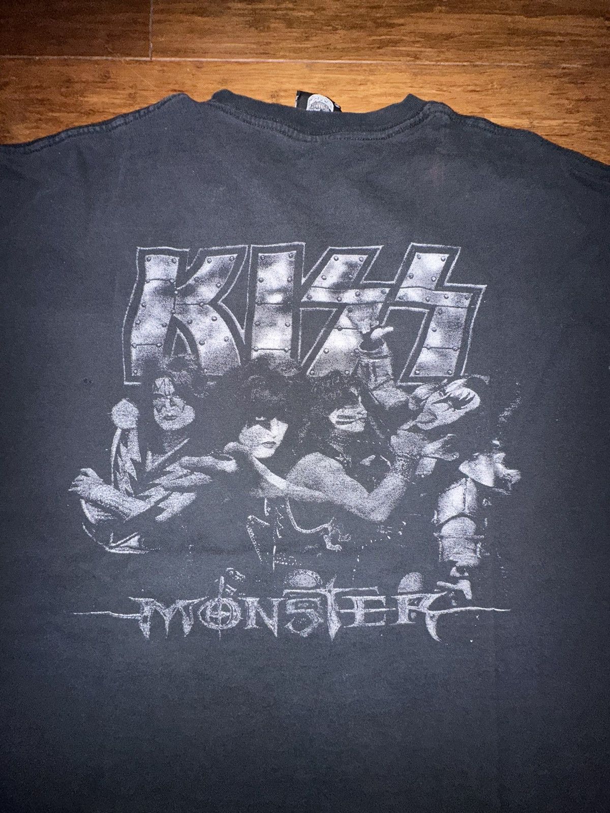 Band Tees Vintage rock and death kiss t shirt Size US XL / EU 56 / 4 - 6 Thumbnail
