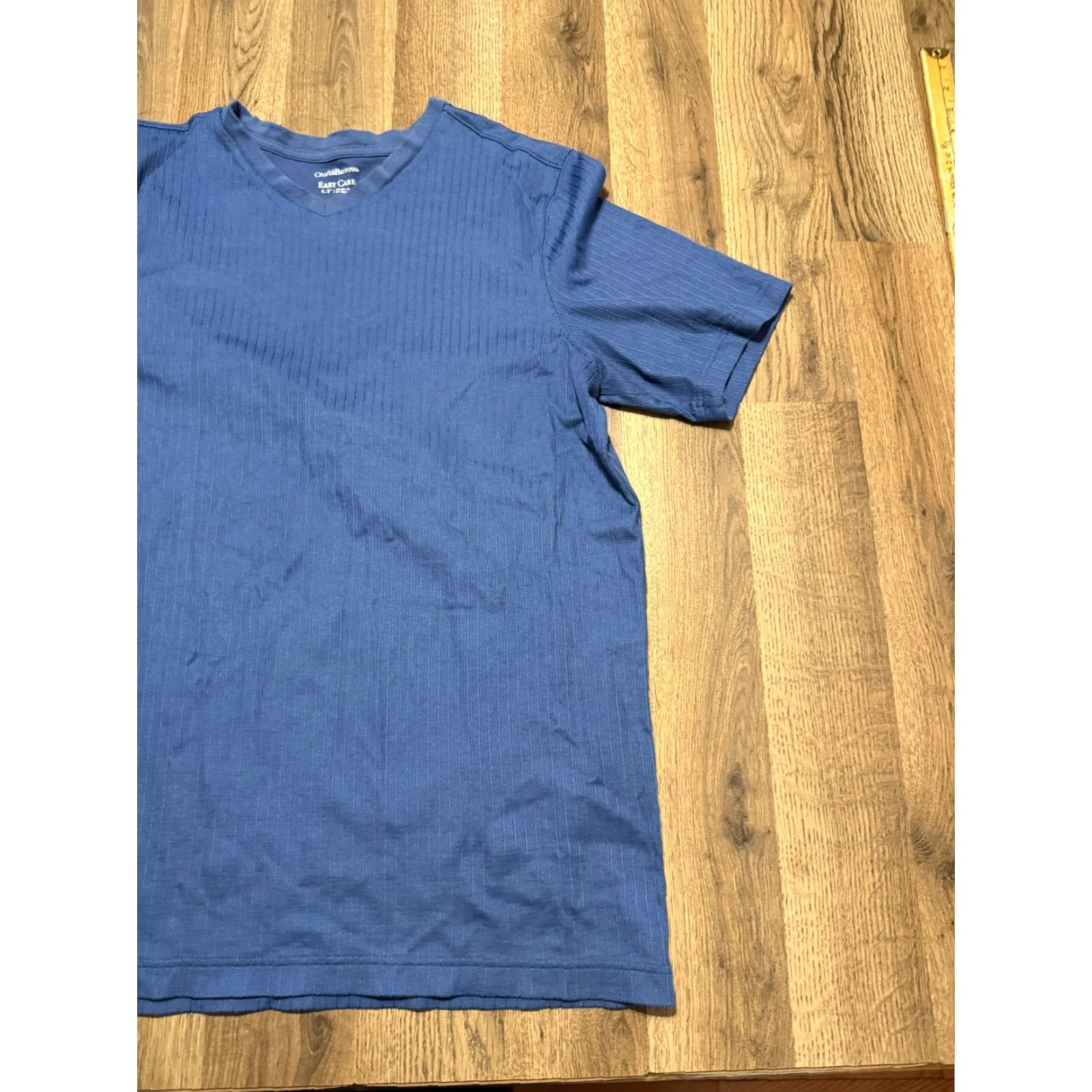 Croft & Barrow Croft & Barrow Shirt Men's Tall Large Blue V-neck Easy Care Shirt Size US L / EU 52-54 / 3 - 4 Thumbnail