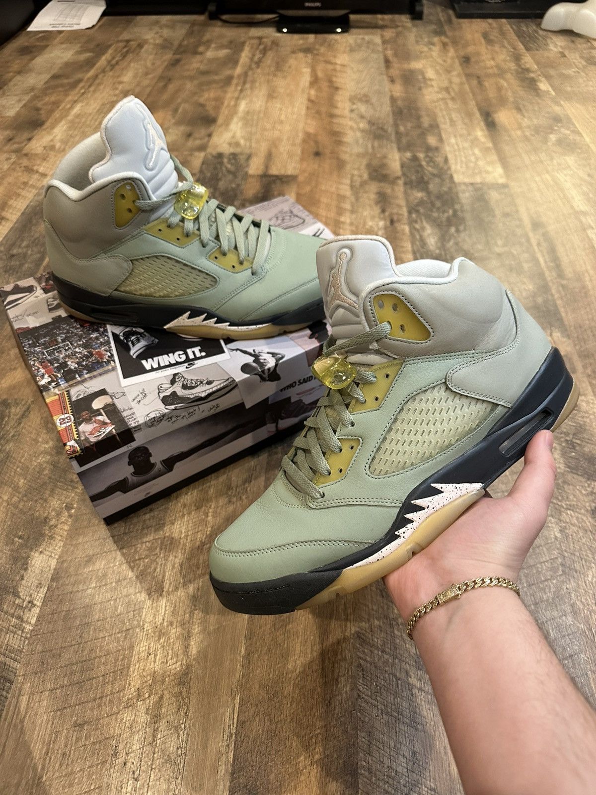 Jordan Brand WORN TWICE Nike Air Jordan 5 Retro Jade Horizon OG All CLEAN Size US 12 / EU 45 - 1 Thumbnail