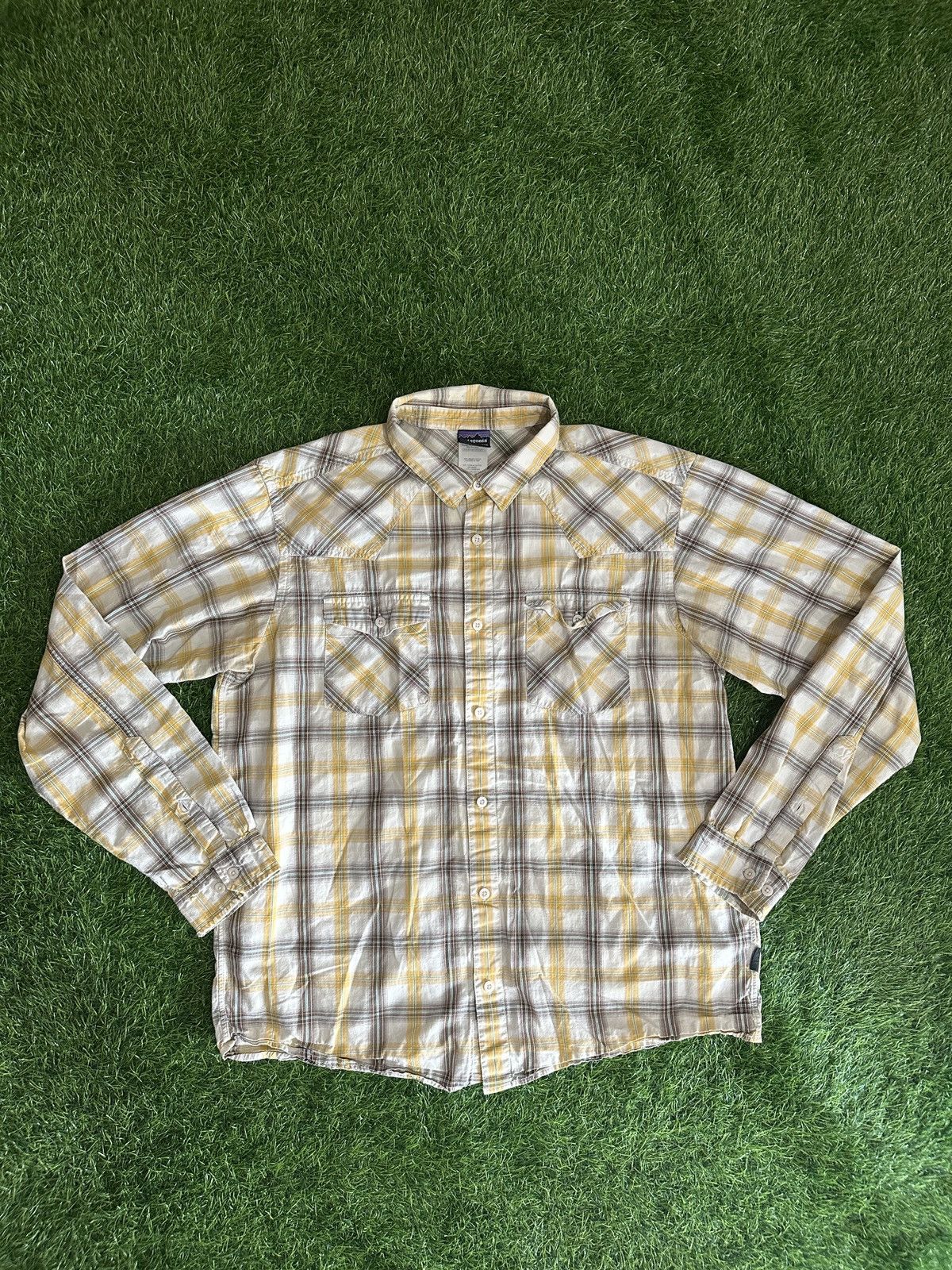 Patagonia Patagonia outdoors collared longsleeve size L Size US L / EU 52-54 / 3 - 1 Thumbnail