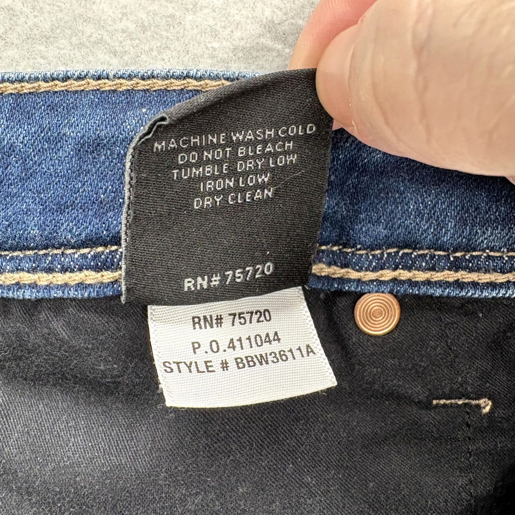 Buckle Black Buckle Black Jeans Womens 27 Skinny Distressed Mid Rise 5-Pocket Denim Cotton Spandex Blue” Size 27" / US 4 / IT 40 - 6 Thumbnail