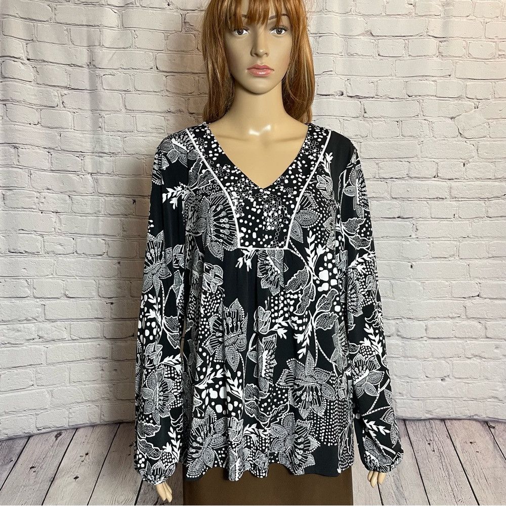Other Susan Graver Floral Liquid Knit V-Neck Black White Tunic To Size L / US 10 / IT 46 - 1 Thumbnail