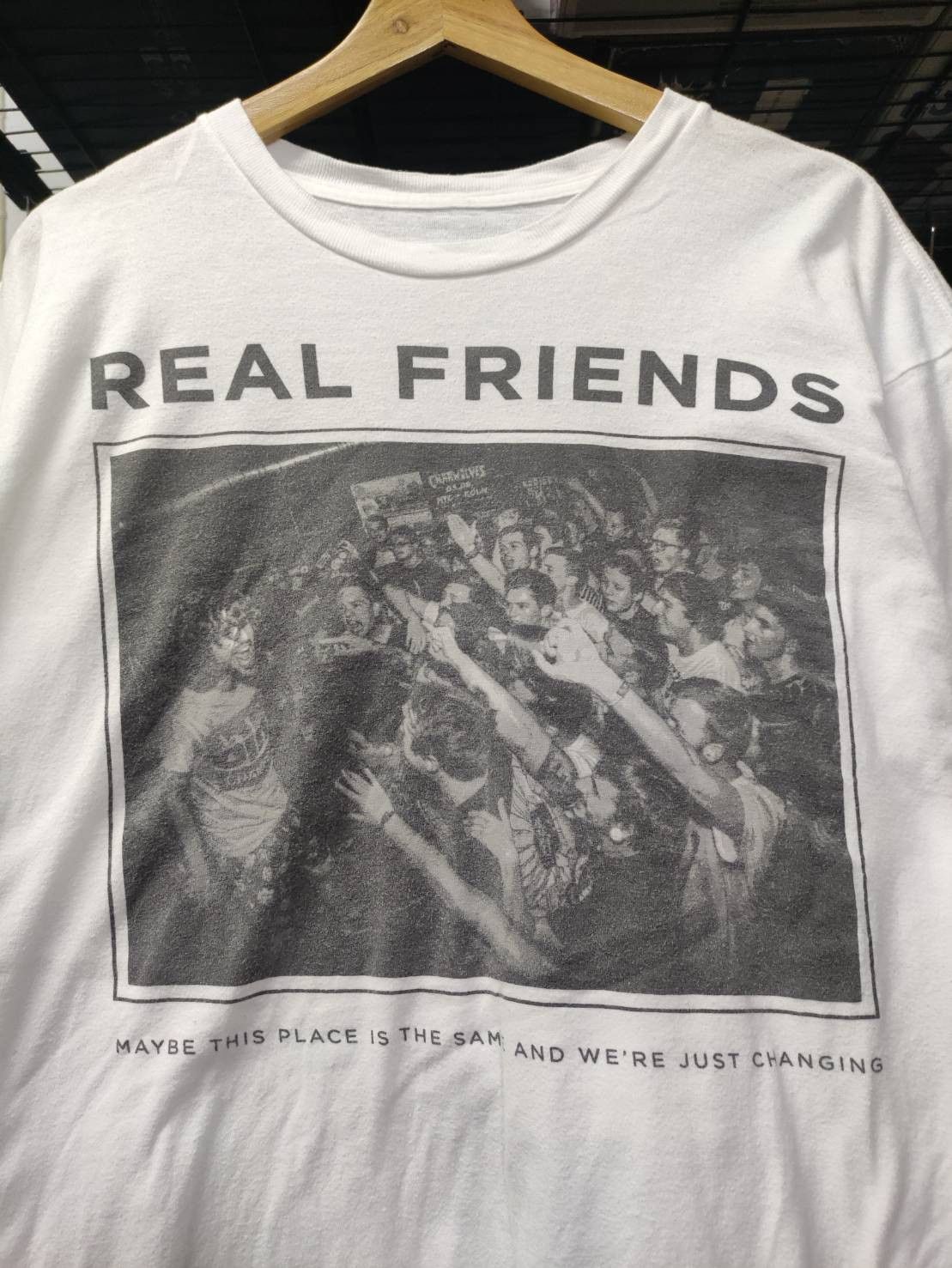 Band Tees Real Friends " Concert Crowd Maybe This Place is the Same " Size US XL / EU 56 / 4 - 1 Thumbnail