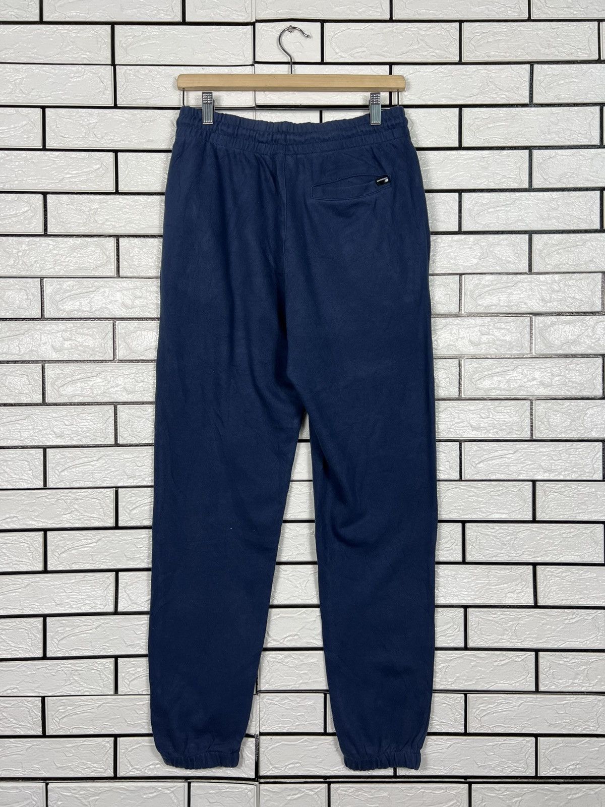 New Balance NEW BALANCE Sweatpants #4239-C193 Size US 28 / EU 44 - 13 Thumbnail