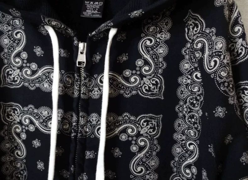 Number (N)ine Number (N)ine Black cashew flower hooded sweatshirt 2502-Ne Size US S / EU 44-46 / 1 - 5 Thumbnail