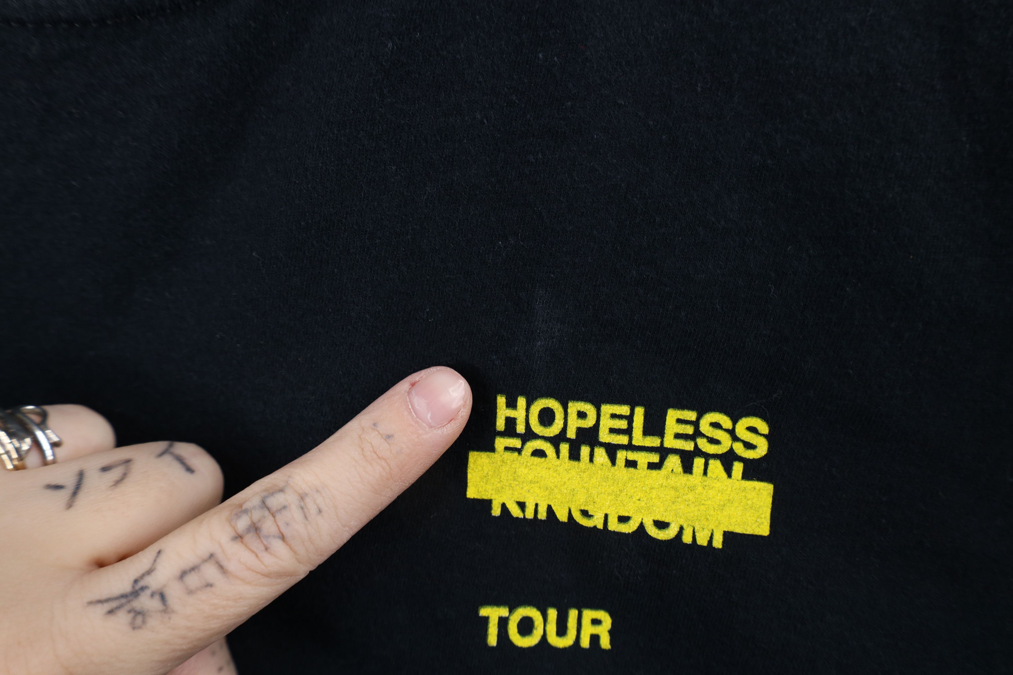 Vintage Y2K Fountain Kingdom World Tour Halsey Band T-Shirt Black Size US M / EU 48-50 / 2 - 5 Thumbnail