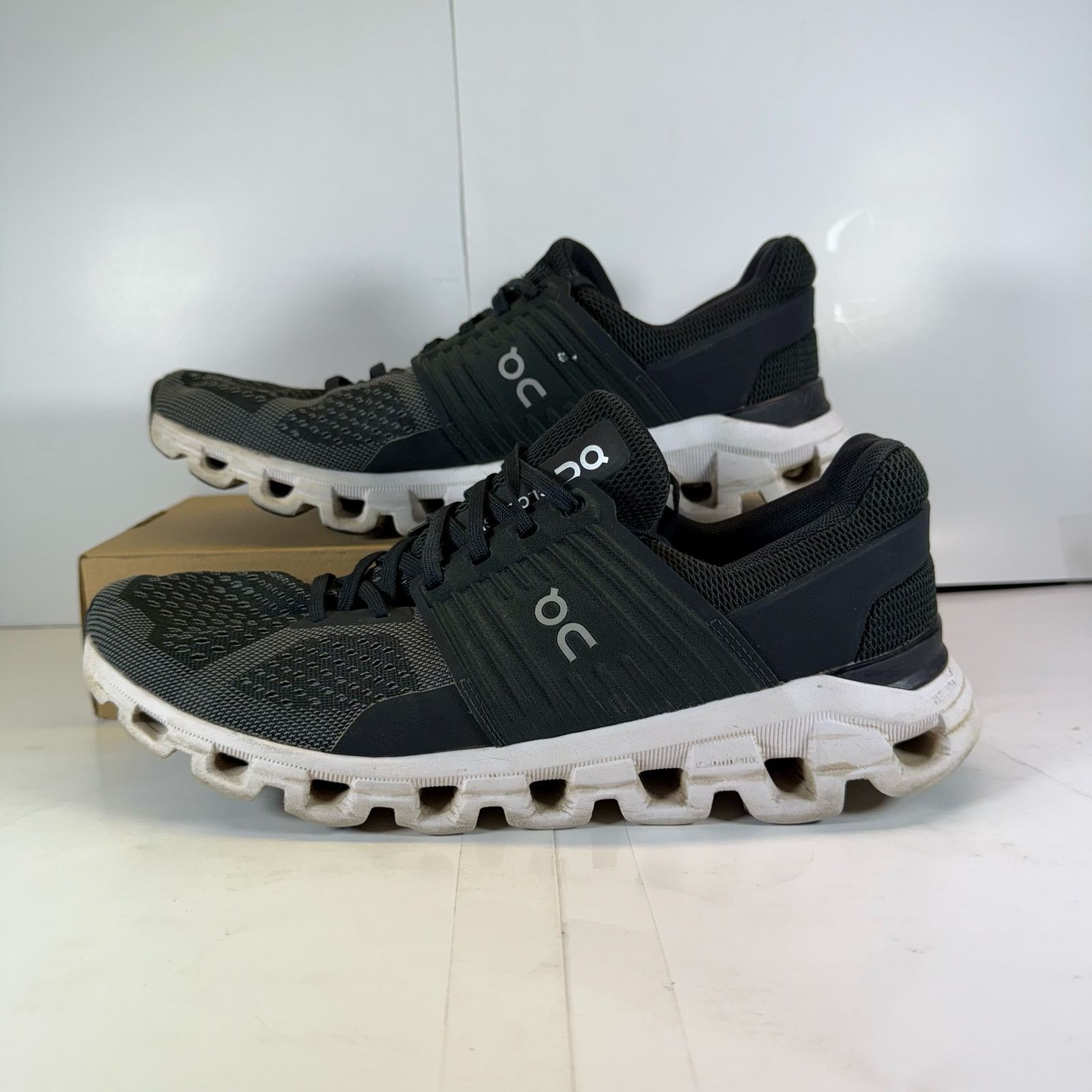 On On Cloudswift 2 Black Running Shoe Black/Women SIze 10 Women Size US 10 / IT 40 - 1 Thumbnail