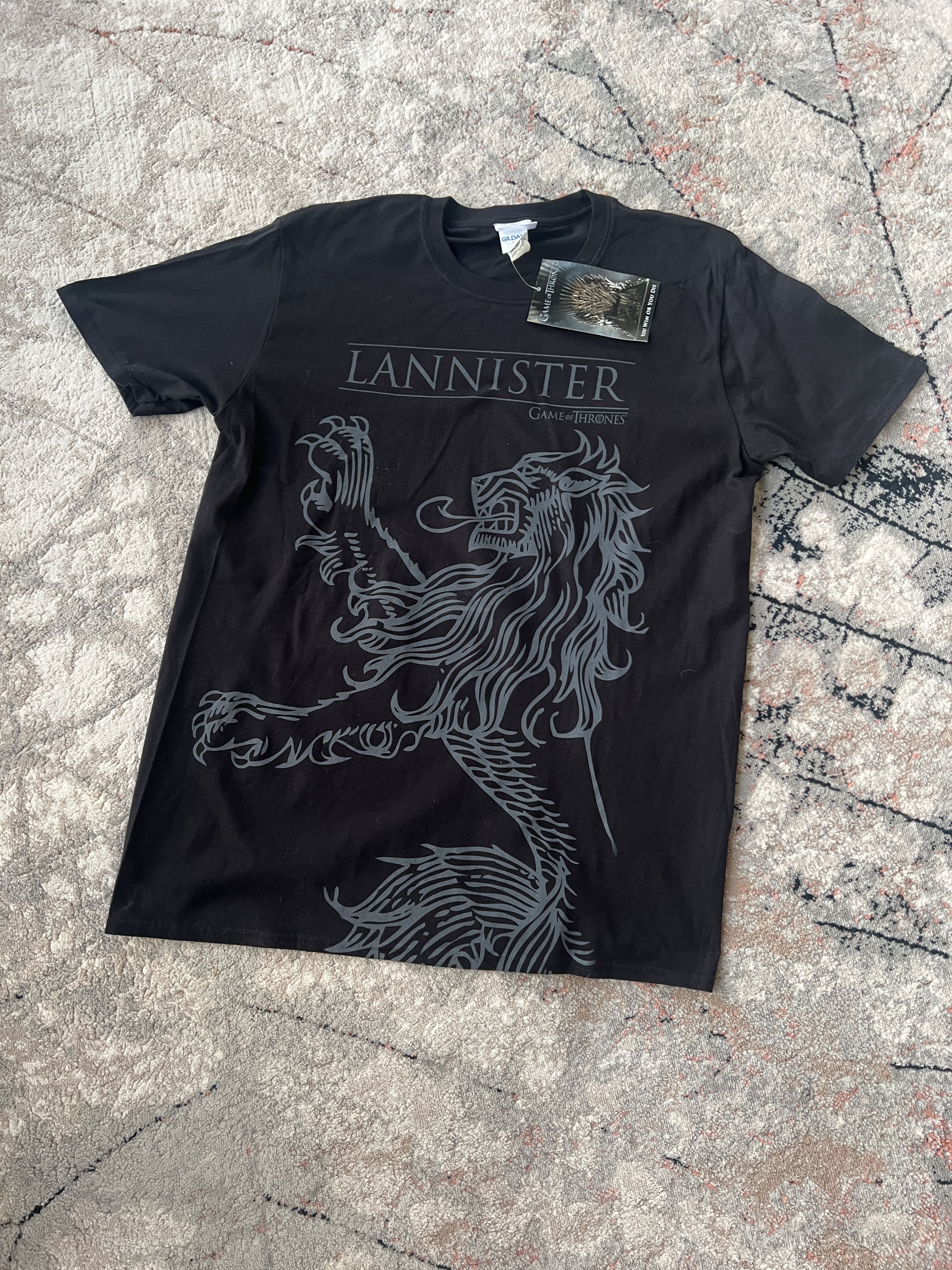 Other Game Of Thrones Lannister Tee Size US L / EU 52-54 / 3 - 1 Thumbnail