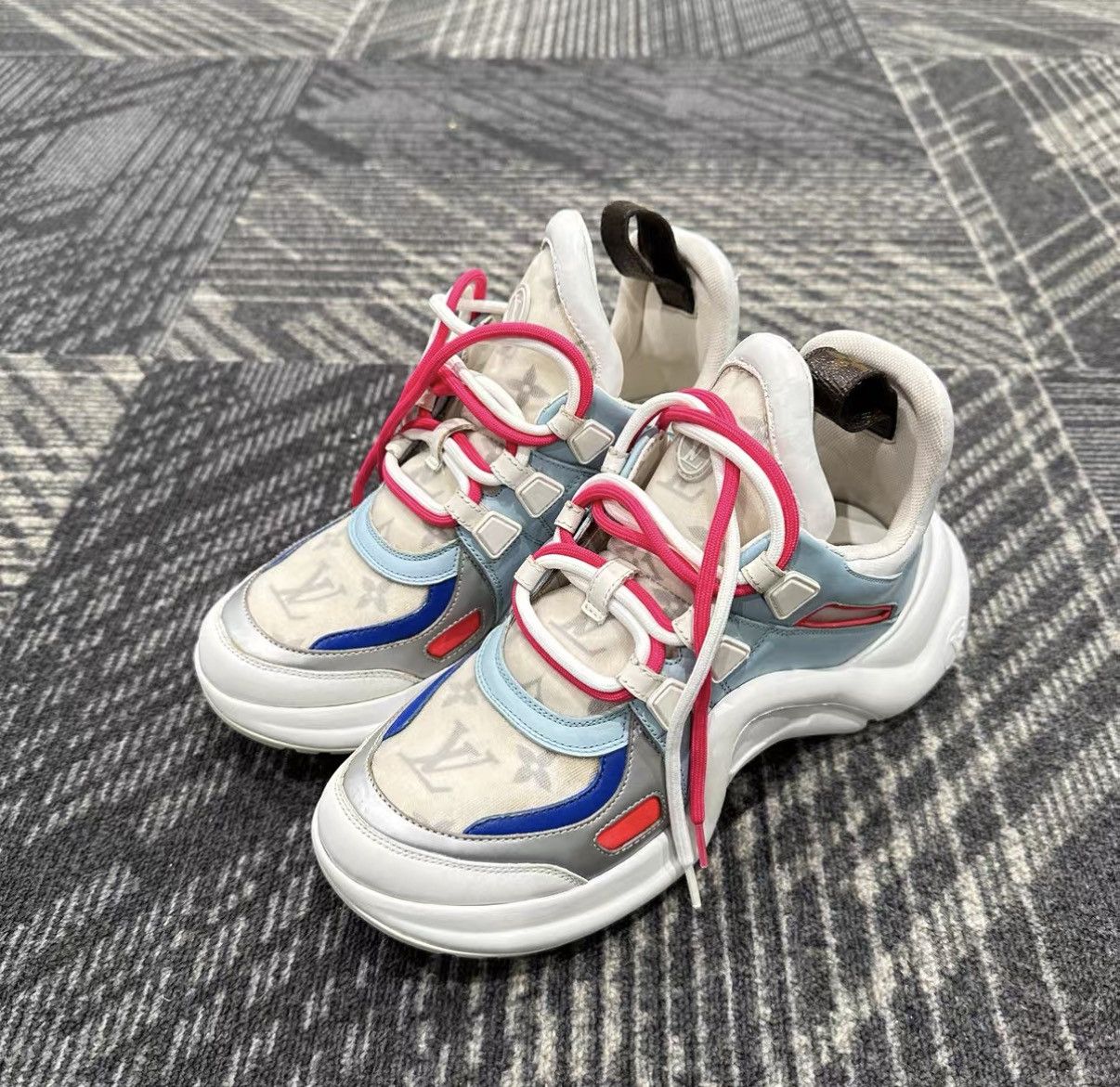Louis Vuitton Louis Vuitton Archlight Pink White Blue J42 Size US 5.5 / IT 35.5 - 1 Thumbnail