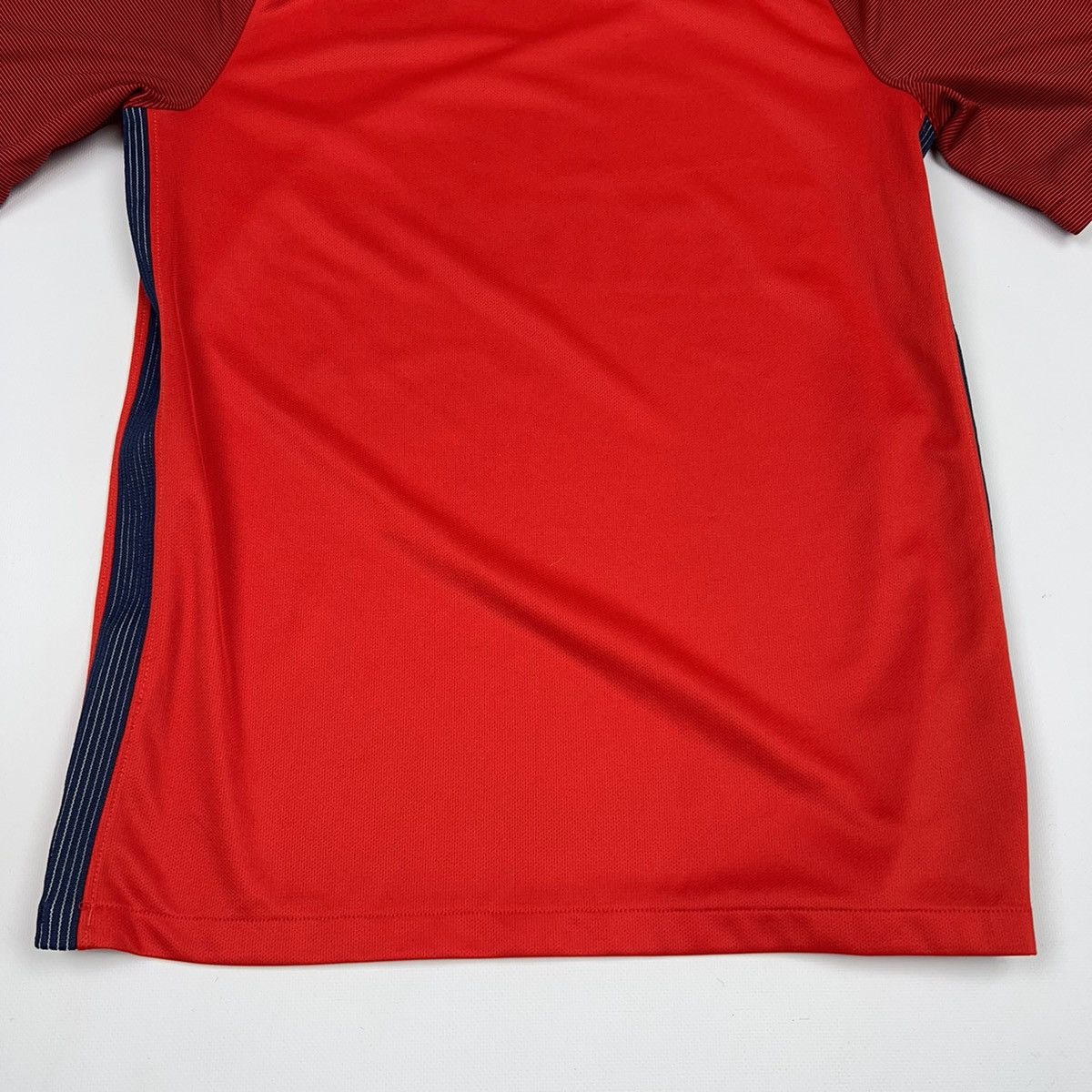Nike Nike PSG 2016 Jersey Red Soccer Football Size US S / EU 44-46 / 1 - 16 Thumbnail