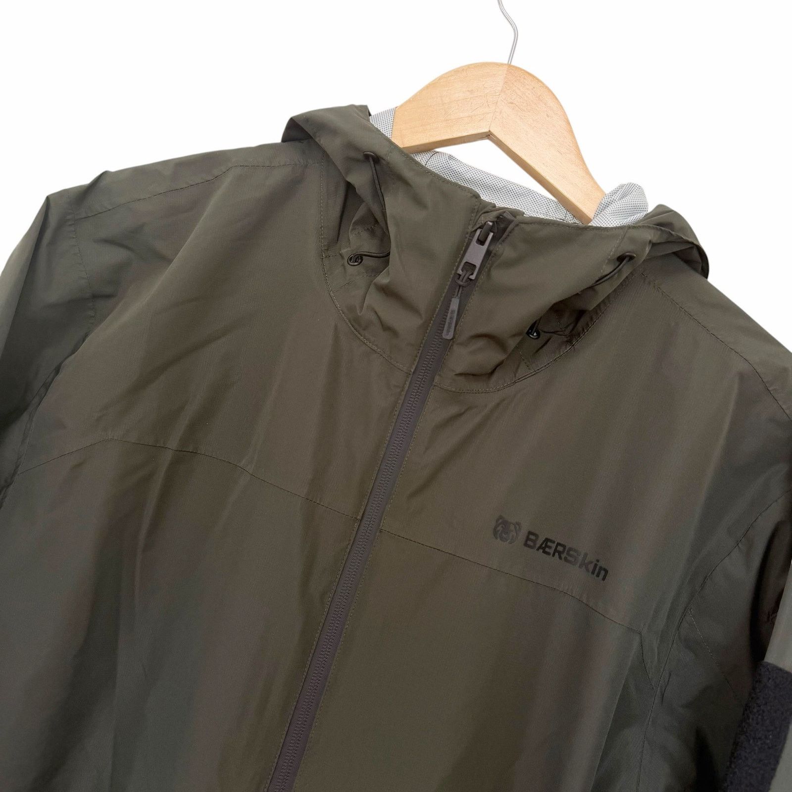 Other Baerskin Heavy Storm Rain Jacket Olive Green Sz L Size US L / EU 52-54 / 3 - 1 Thumbnail