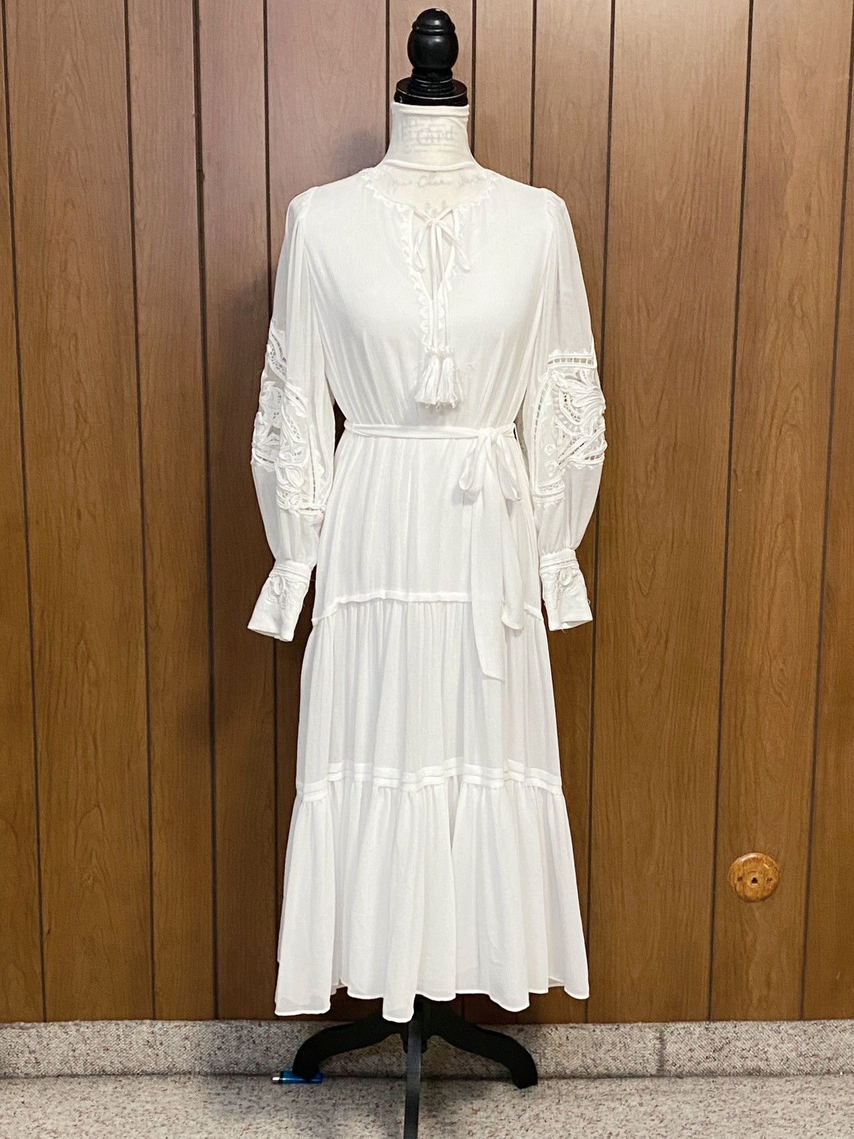 KOBI HALPERIN Kobi Halperin Mira Peasant Midi-Dress size XS Size XS / US 0-2 / IT 36-38 - 1 Thumbnail