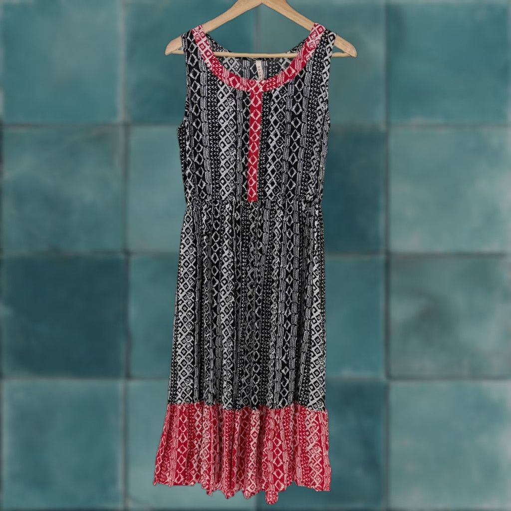 Vintage RAGA Black White Red Tribal Print Maxi Dress Boho Festival Size S Womens Sleeveless V-Neck Empire Waist Geometric Pattern Midi/Sundress Casual Summer Size S / US 4 / IT 40 - 1 Thumbnail