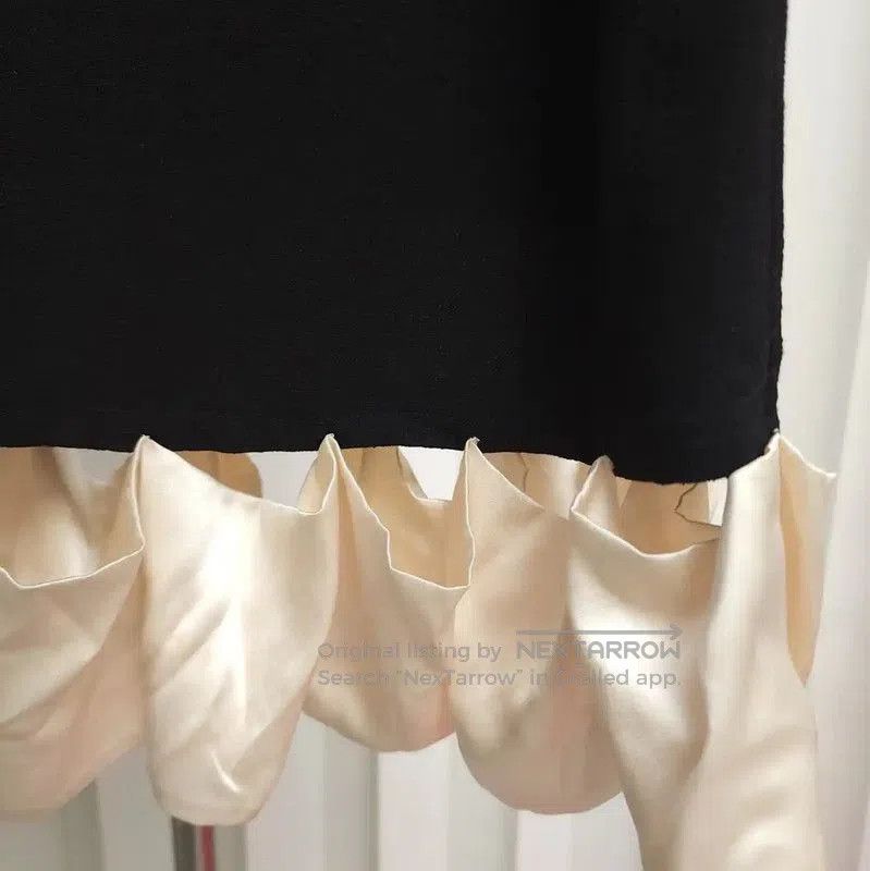 Givenchy Givenchy Black Wool Short Sleeve Dress . Size XS / US 0-2 / IT 36-38 - 5 Thumbnail