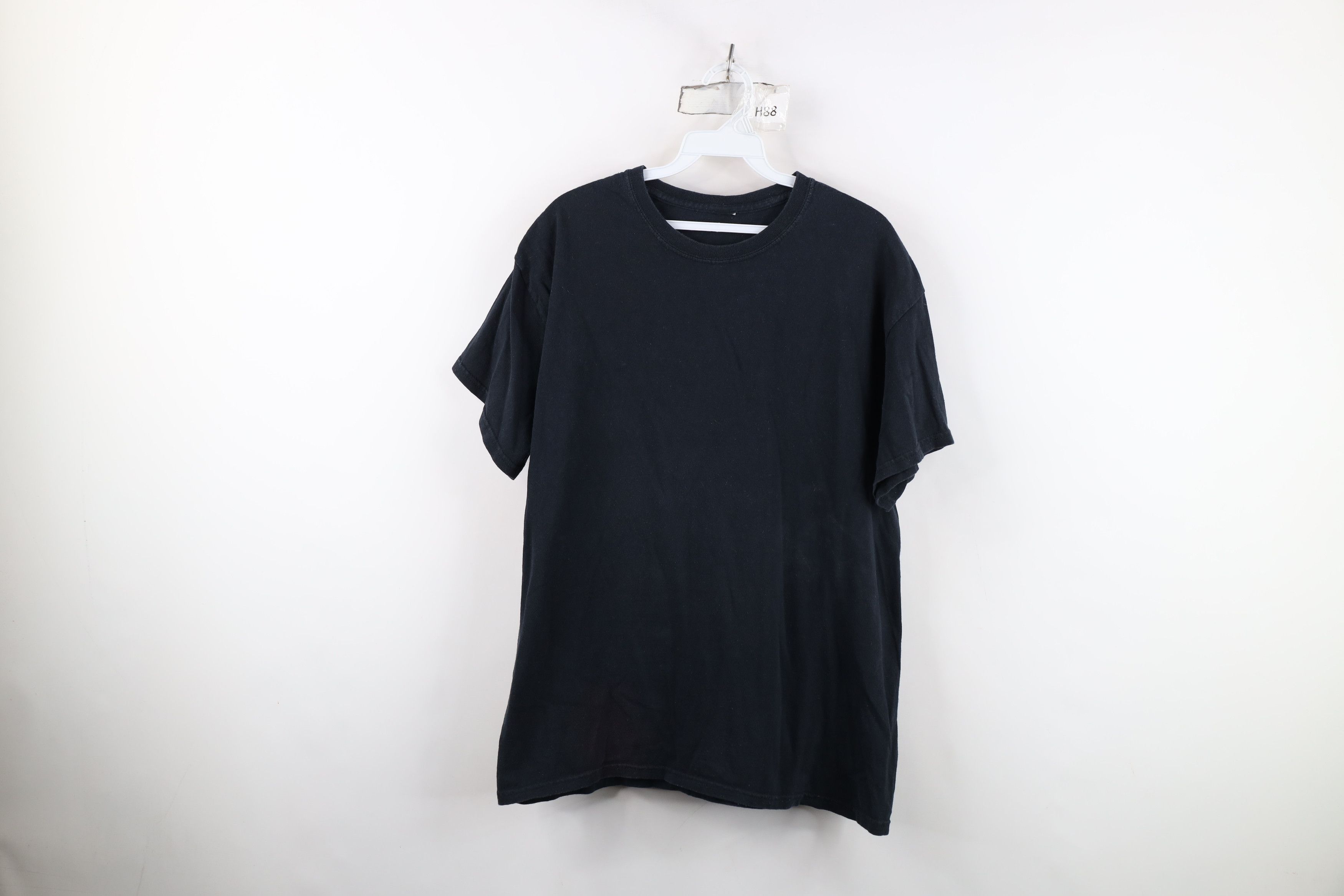 Vintage Vintage 90s Streetwear Distressed Blank Cotton T-Shirt Black Size US L / EU 52-54 / 3 - 1 Thumbnail