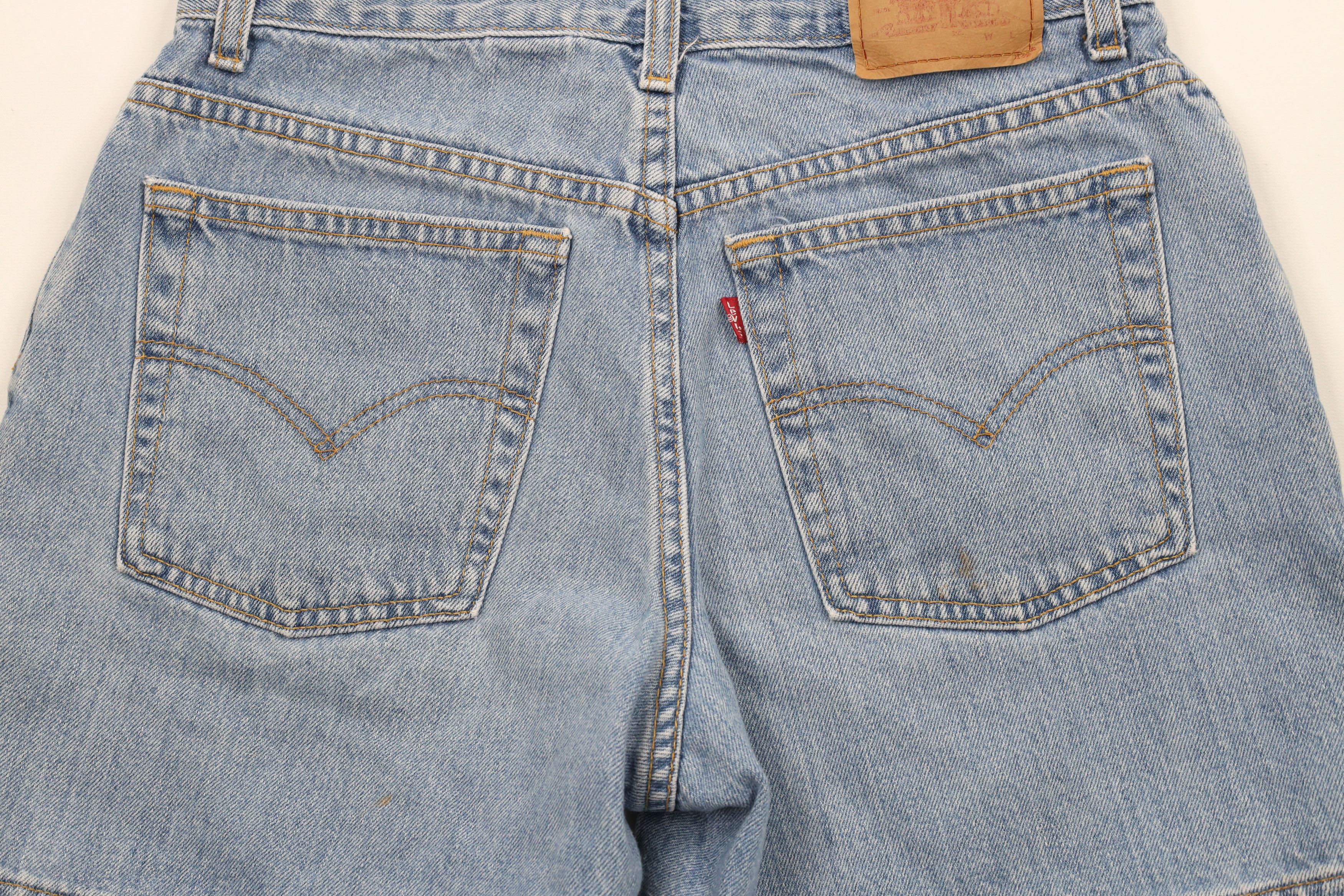 Levi's × Vintage Vintage Y2K 2002 Levis M Distressed Denim Shorts Jorts Blue Size 30" / US 8 / IT 44 - 11 Thumbnail