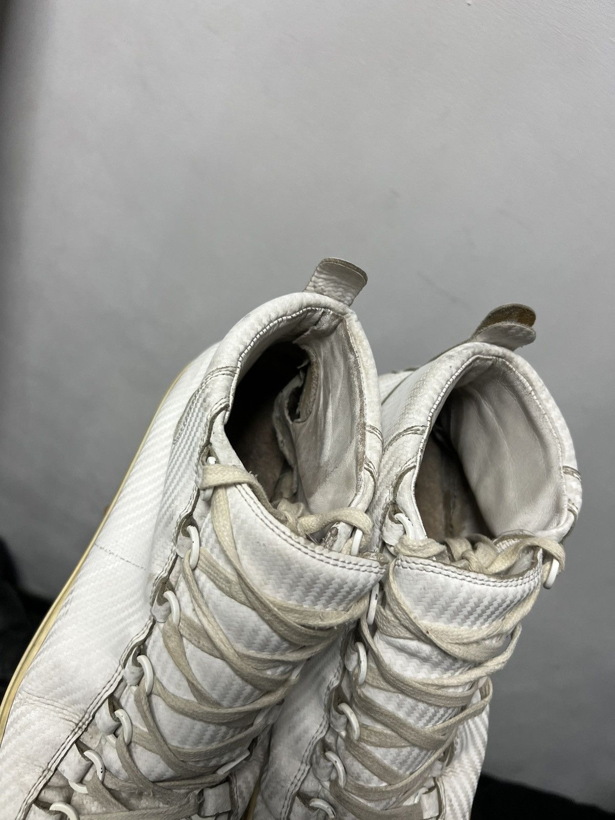 Balenciaga Balenciaga Arena High Top Leather Sneakers White Size 41 Size US 8 / EU 41 - 16 Thumbnail