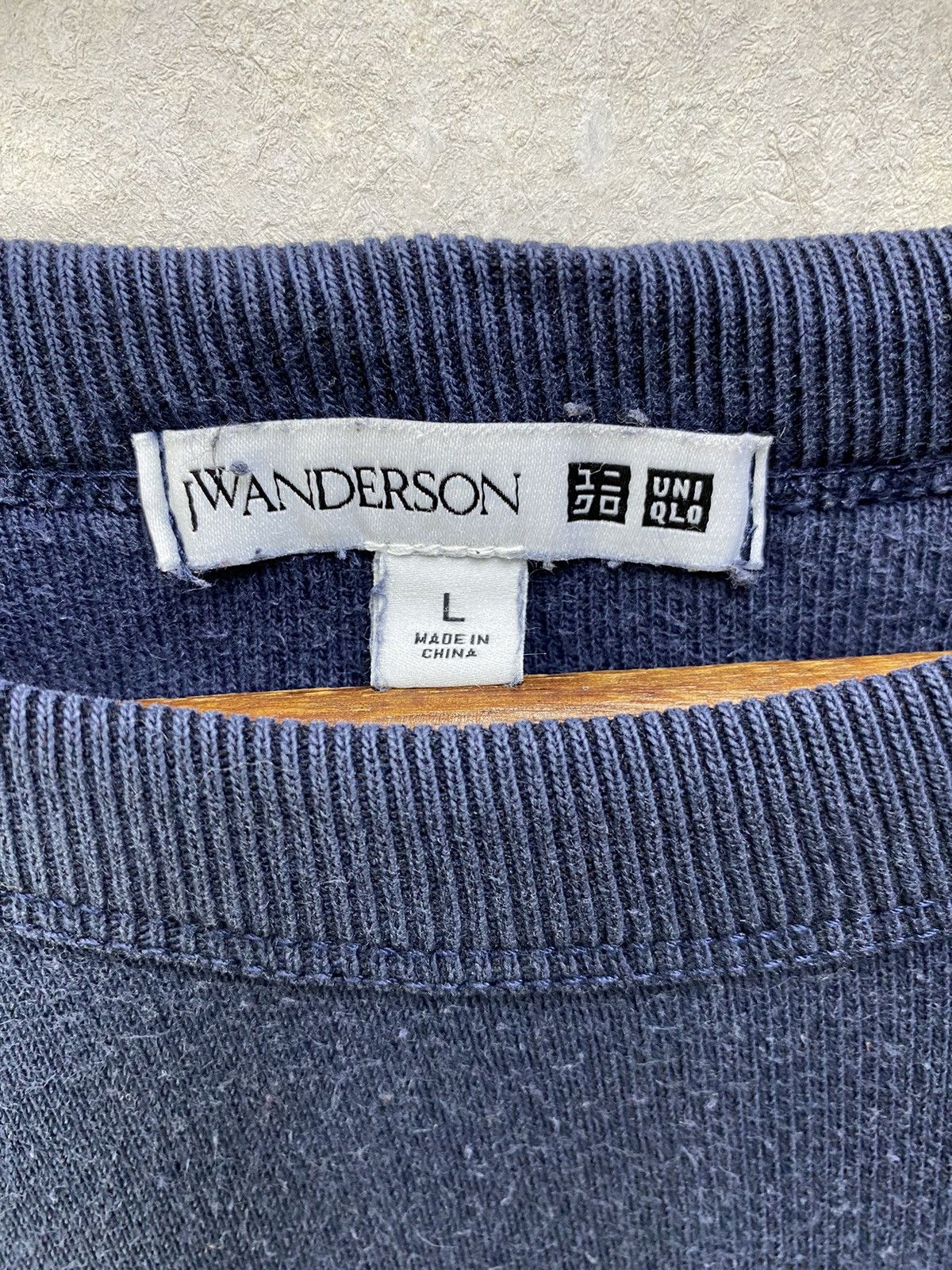 JW Anderson × Uniqlo Jw Anderson X Uniqlo Sweatshirt Pocket Crewneck Size L Size US L / EU 52-54 / 3 - 7 Thumbnail