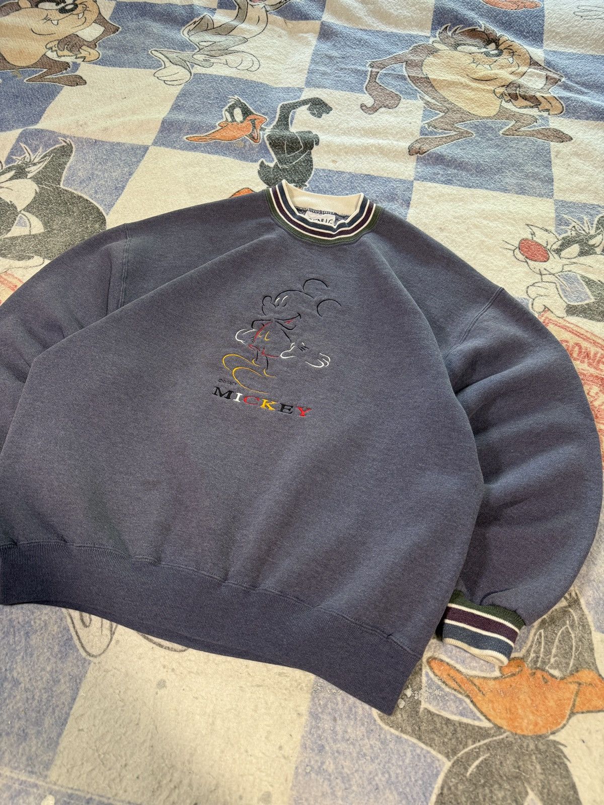 Disney Vintage disney Mickey crewneck sweatshirt Size US XL / EU 56 / 4 - 2 Thumbnail