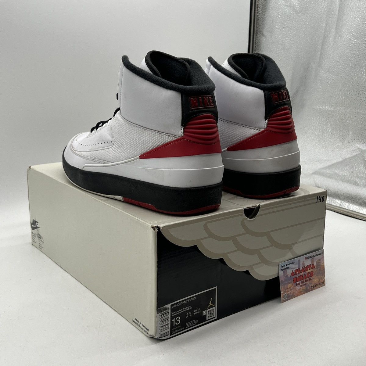 Jordan Brand Air Jordan 2 Chicago Size US 13 / EU 46 - 4 Thumbnail
