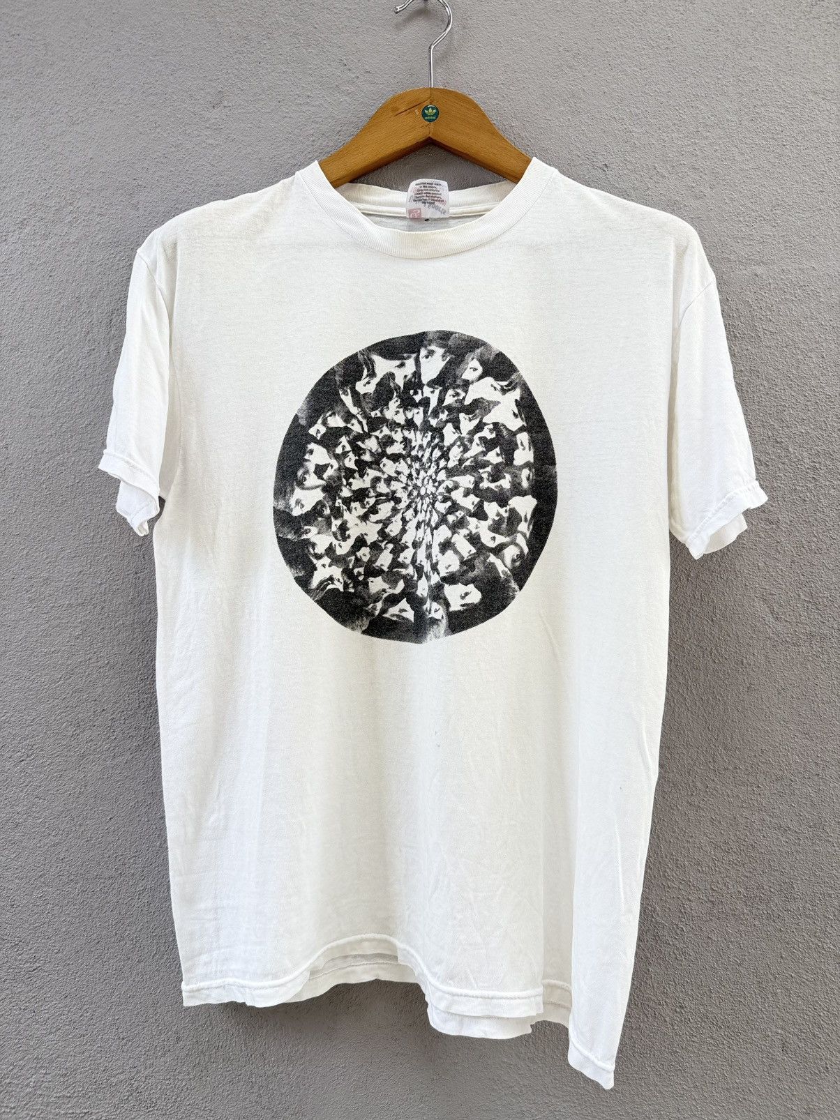 Band Tees Thrashed Vintage 90s The Beatles She Said Paper Thin Grunge Size US L / EU 52-54 / 3 - 1 Thumbnail