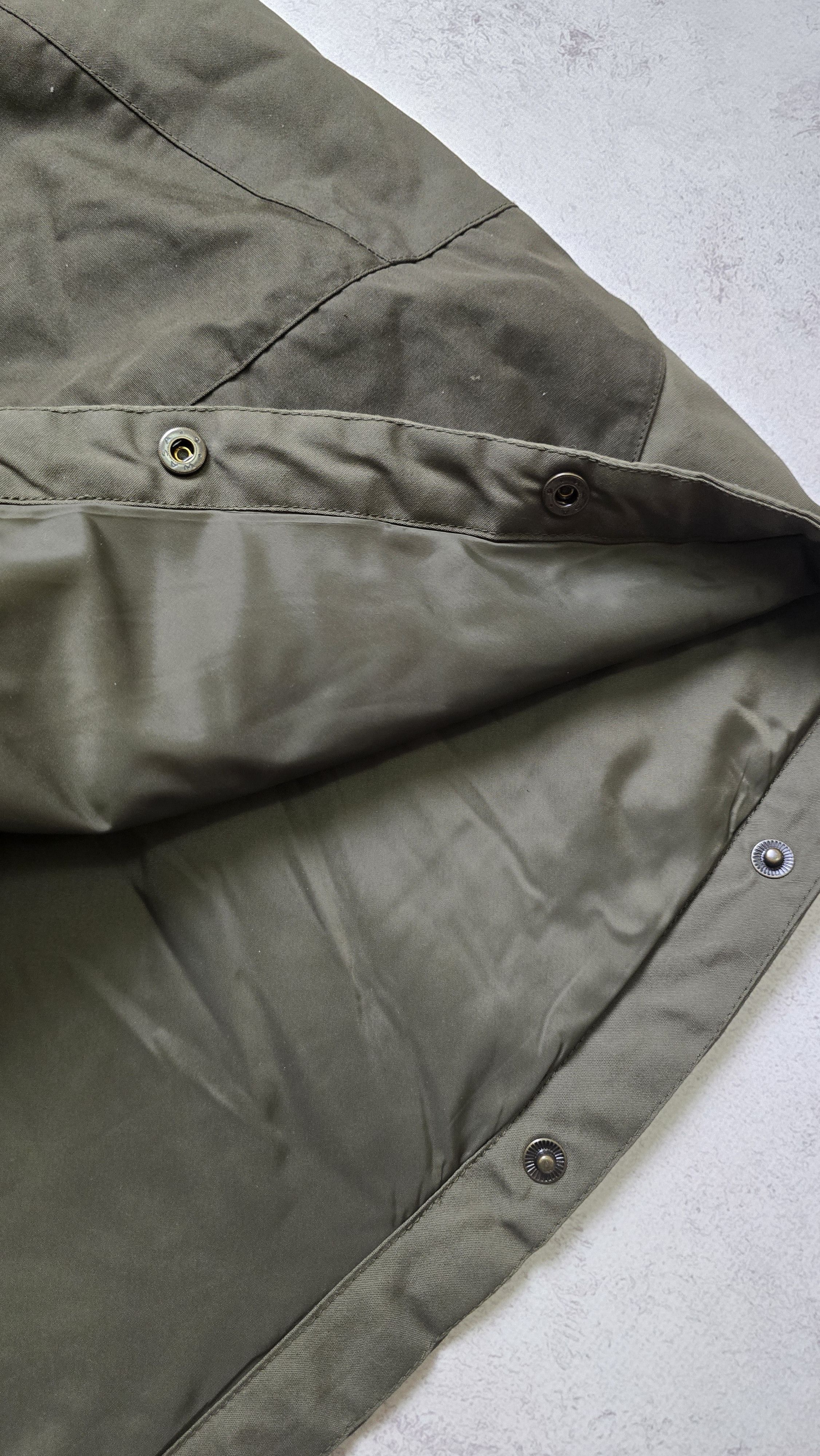 Fjallraven Luhkka Cape Jacket G-1000 Waxed Fur Hood Olive Poncho Size US S / EU 44-46 / 1 - 21 Thumbnail
