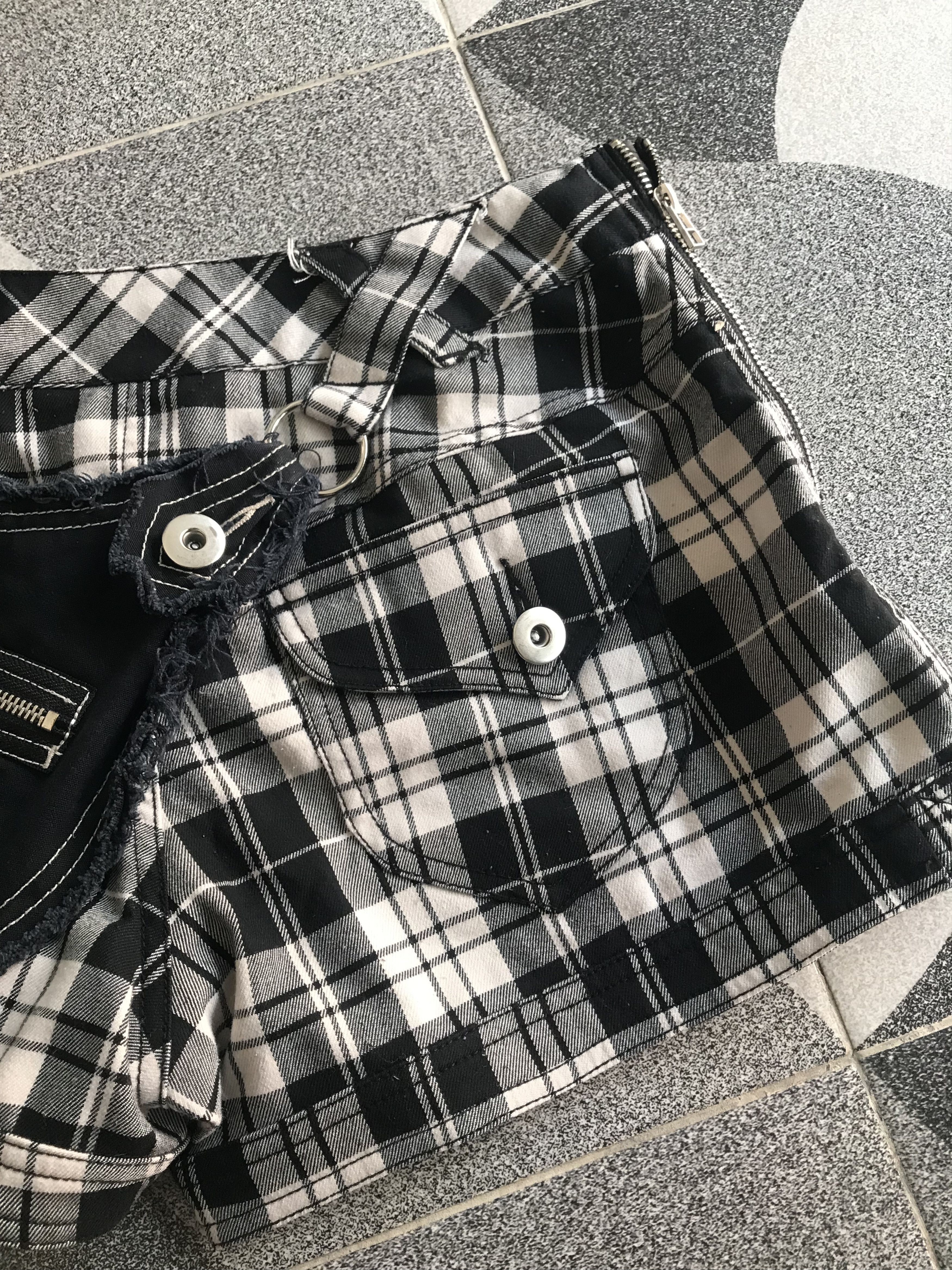 14th Addiction × If Six Was Nine × Le Grande Bleu (L.G.B.) Y2K Algonquins Shorts Size 30" / US 8 / IT 44 - 7 Thumbnail