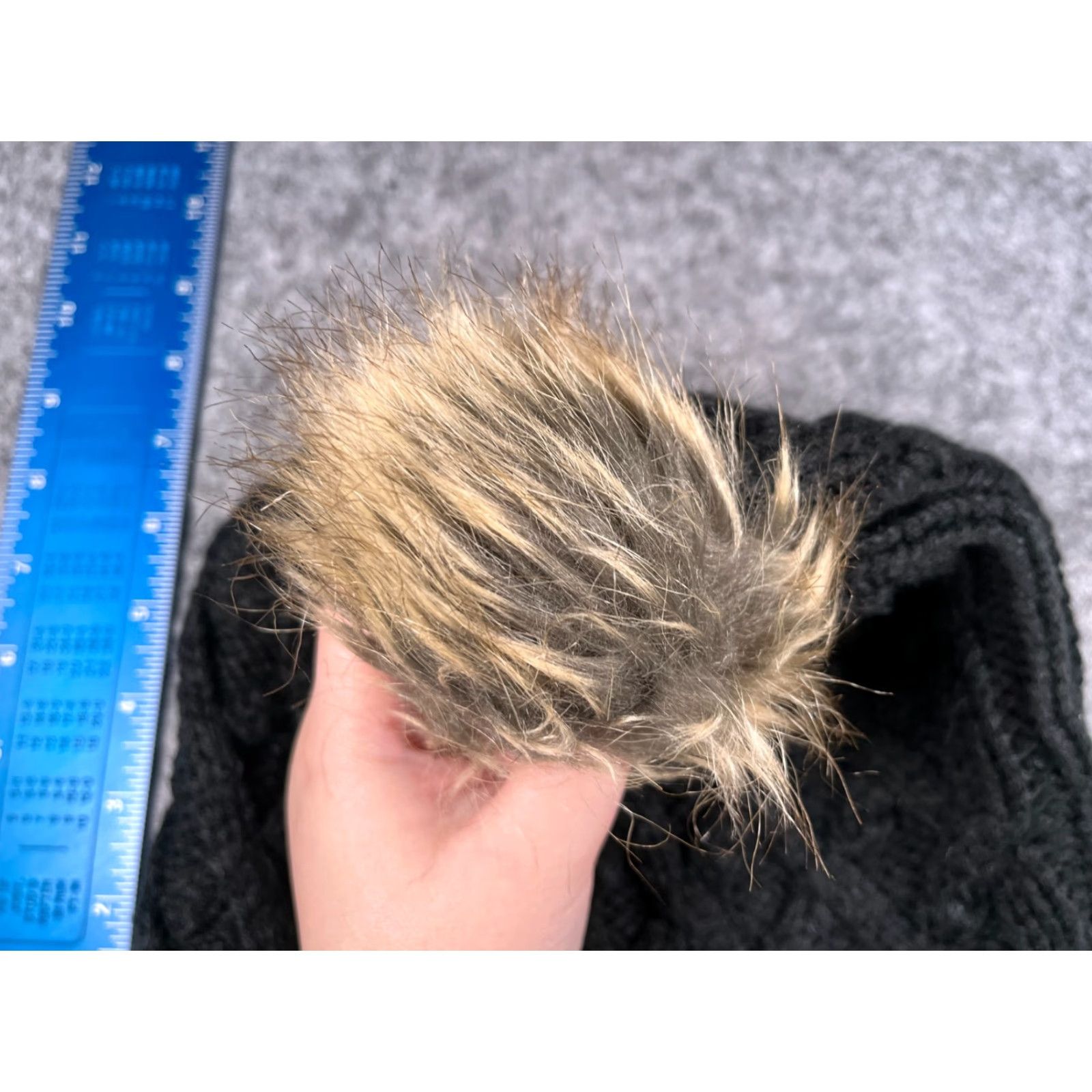 Vintage Walgreen Beanie Toque Womens Black Cable Knit Acrylic Poly Lined Faux Fur Snow Ski Pom Size ONE SIZE - 3 Thumbnail