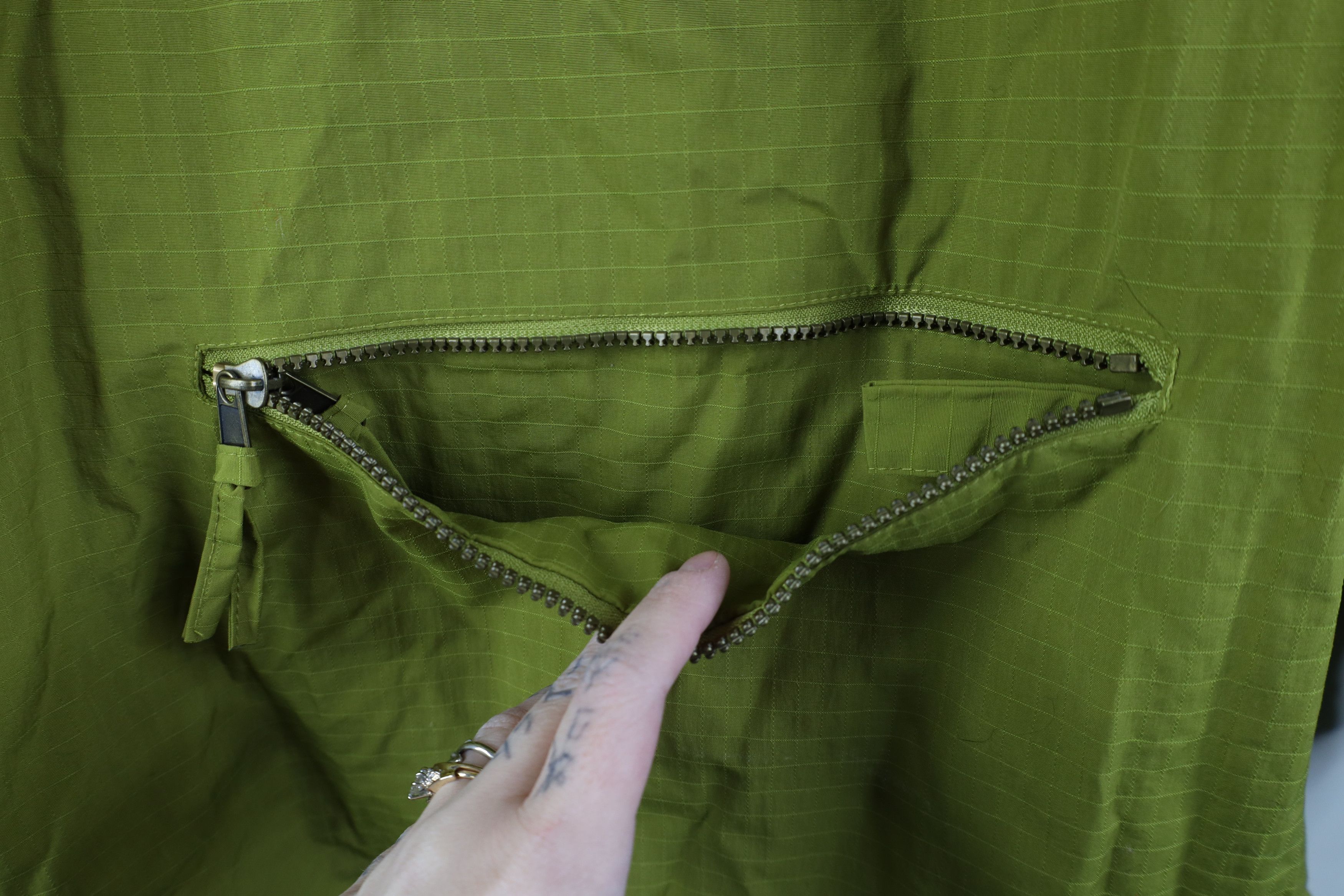 Vintage Vintage 90s Streetwear Hooded Windbreaker Jacket Green Size L / US 10 / IT 46 - 12 Thumbnail
