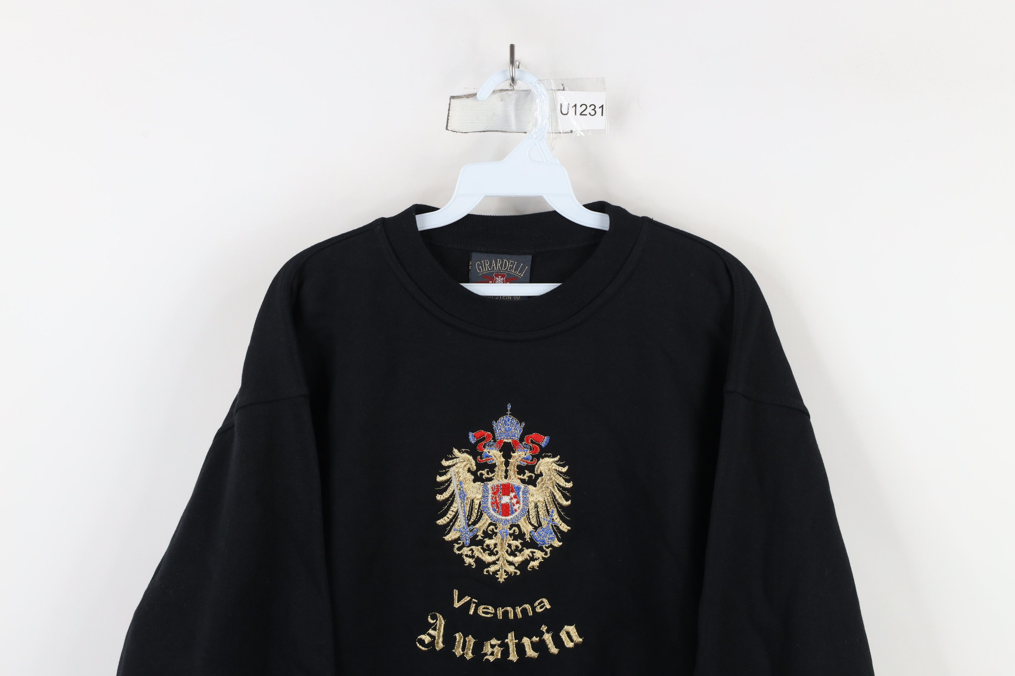 Vintage Vintage 90s Streetwear Vienna Austria Crest Sweatshirt Black Size US XL / EU 56 / 4 - 2 Thumbnail