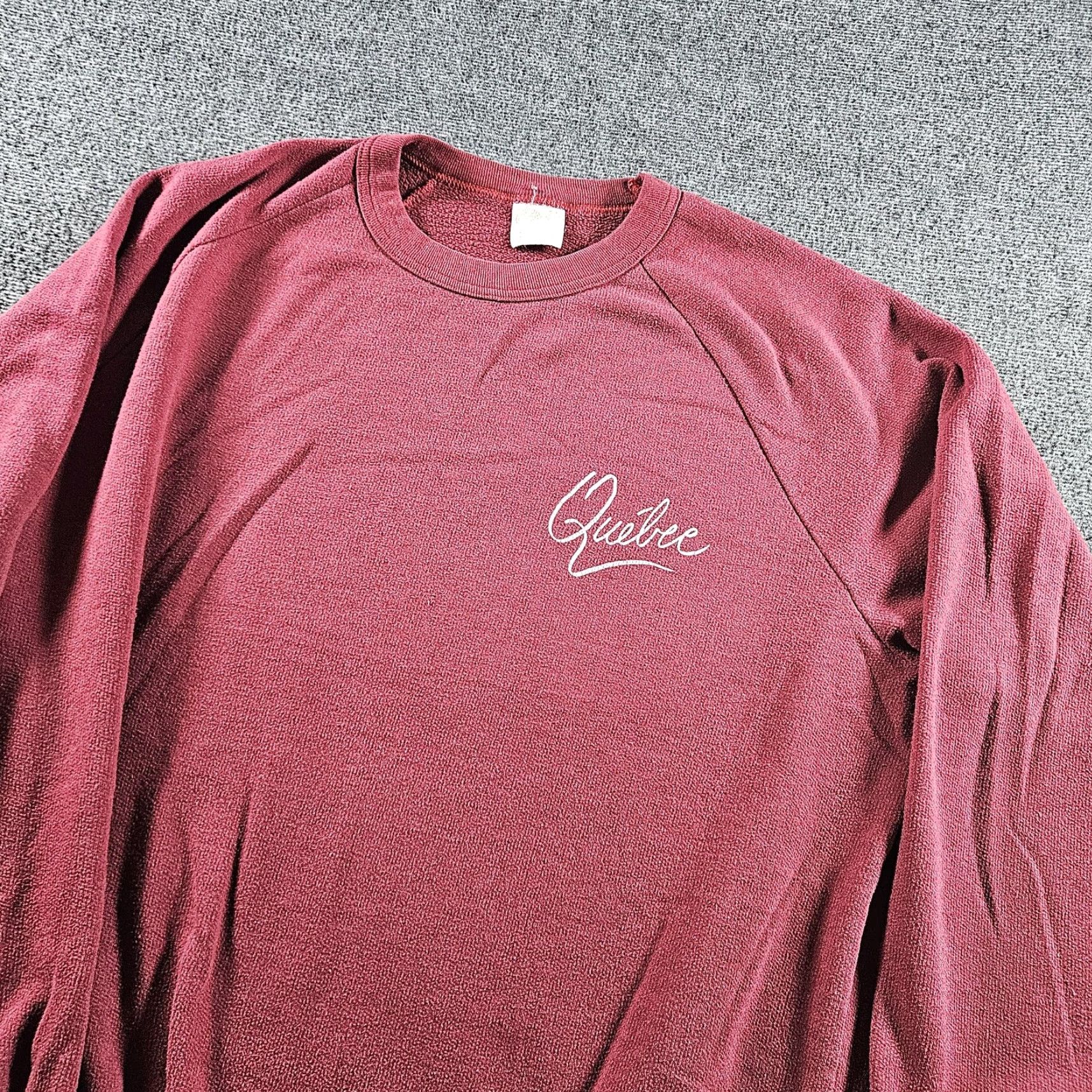 Vintage Quebec Sweatshirt Mens XL Red Fleece Crewneck Pullover City Canada 60s 70s Size US XL / EU 56 / 4 - 3 Thumbnail