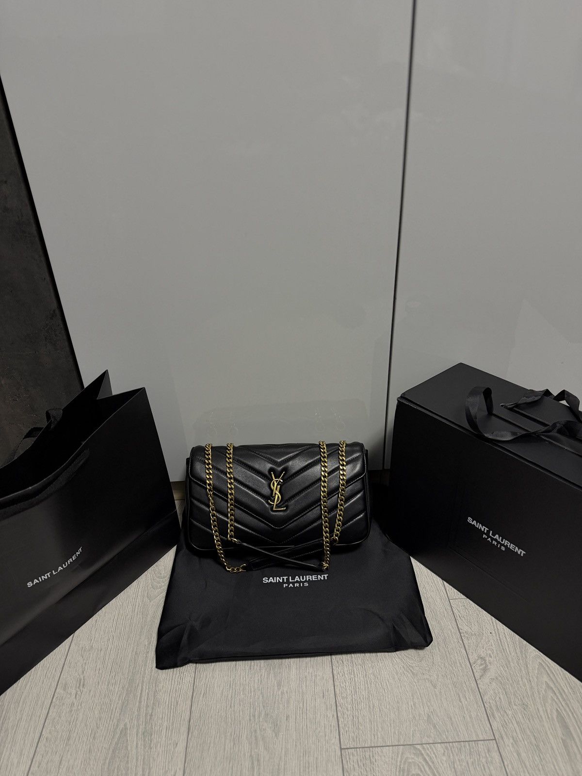 Saint Laurent Paris Saint Laurent Loulou Bag Size ONE SIZE - 1 Thumbnail